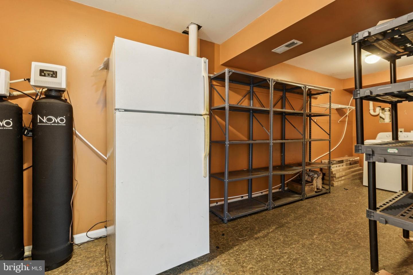 4 CHESTNUT LN, STAFFORD, Virginia 22556, 4 Bedrooms Bedrooms, ,3 BathroomsBathrooms,Residential,For sale,4 CHESTNUT LN,VAST2044052 MLS # VAST2044052