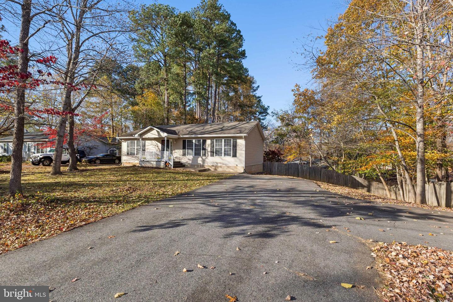 4 CHESTNUT LN, STAFFORD, Virginia 22556, 4 Bedrooms Bedrooms, ,3 BathroomsBathrooms,Residential,For sale,4 CHESTNUT LN,VAST2044052 MLS # VAST2044052