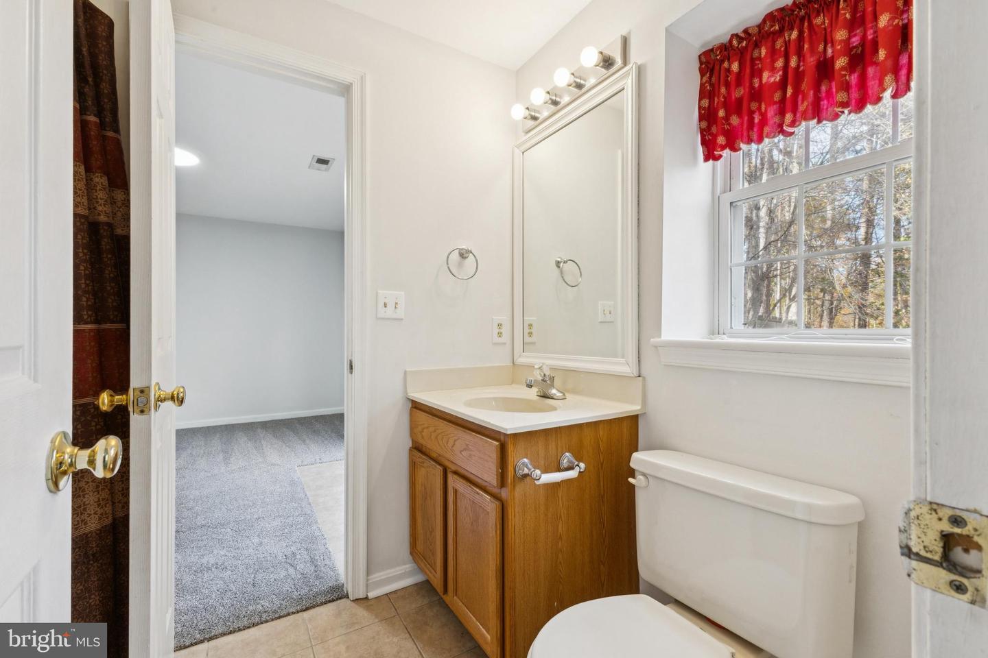 4 CHESTNUT LN, STAFFORD, Virginia 22556, 4 Bedrooms Bedrooms, ,3 BathroomsBathrooms,Residential,For sale,4 CHESTNUT LN,VAST2044052 MLS # VAST2044052