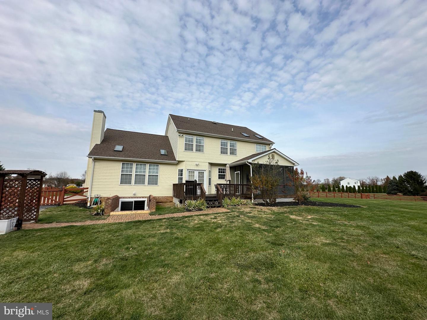 201 VISTA LN, WHITE POST, Virginia 22663, 4 Bedrooms Bedrooms, 8 Rooms Rooms,2 BathroomsBathrooms,Residential,For sale,201 VISTA LN,VACL2006206 MLS # VACL2006206