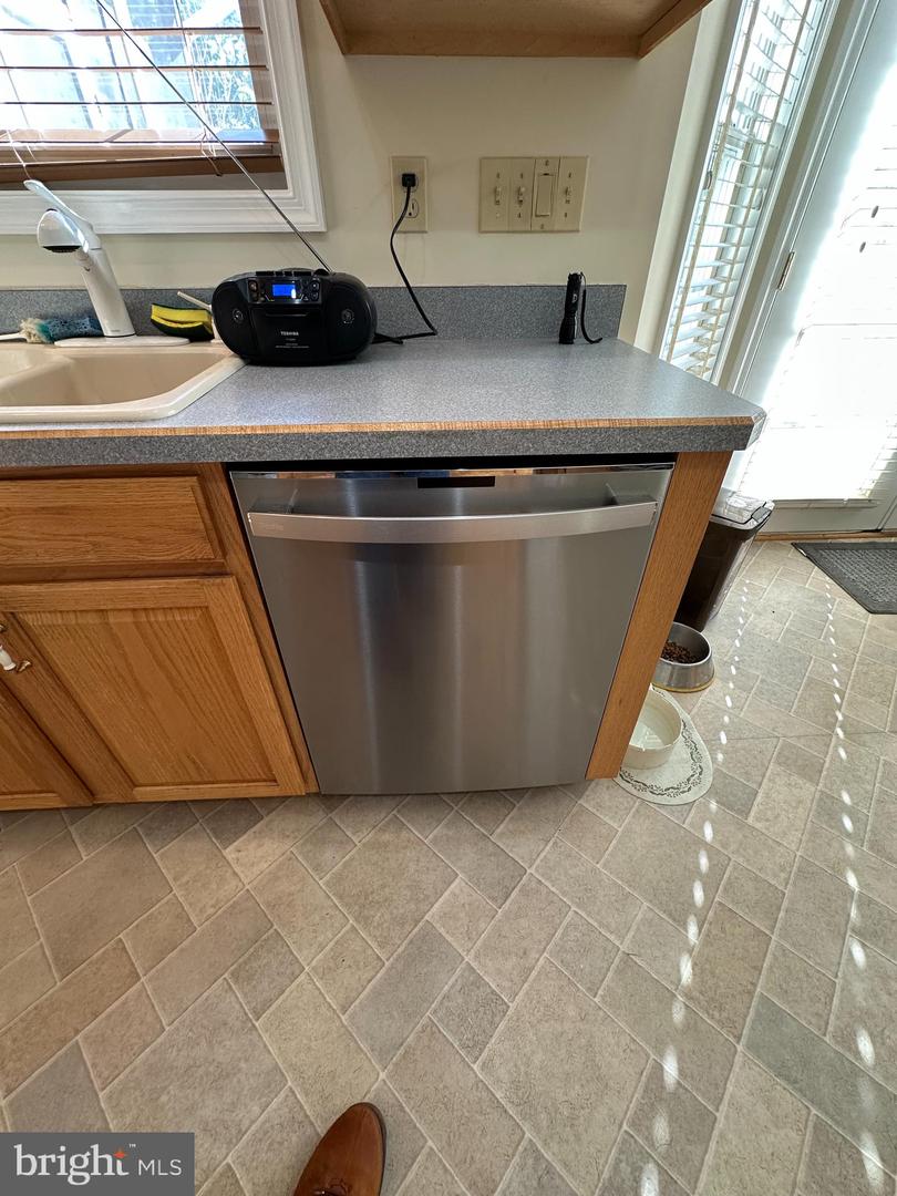 201 VISTA LN, WHITE POST, Virginia 22663, 4 Bedrooms Bedrooms, 8 Rooms Rooms,2 BathroomsBathrooms,Residential,For sale,201 VISTA LN,VACL2006206 MLS # VACL2006206