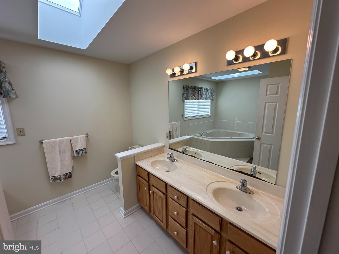 201 VISTA LN, WHITE POST, Virginia 22663, 4 Bedrooms Bedrooms, 8 Rooms Rooms,2 BathroomsBathrooms,Residential,For sale,201 VISTA LN,VACL2006206 MLS # VACL2006206