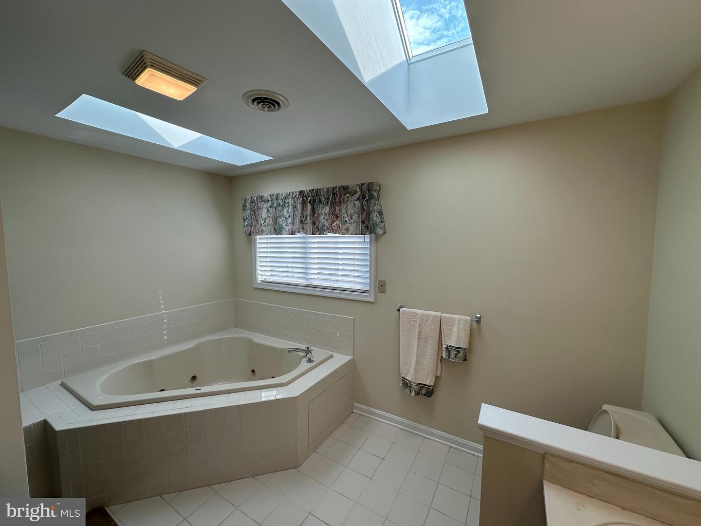 201 VISTA LN, WHITE POST, Virginia 22663, 4 Bedrooms Bedrooms, 8 Rooms Rooms,2 BathroomsBathrooms,Residential,For sale,201 VISTA LN,VACL2006206 MLS # VACL2006206