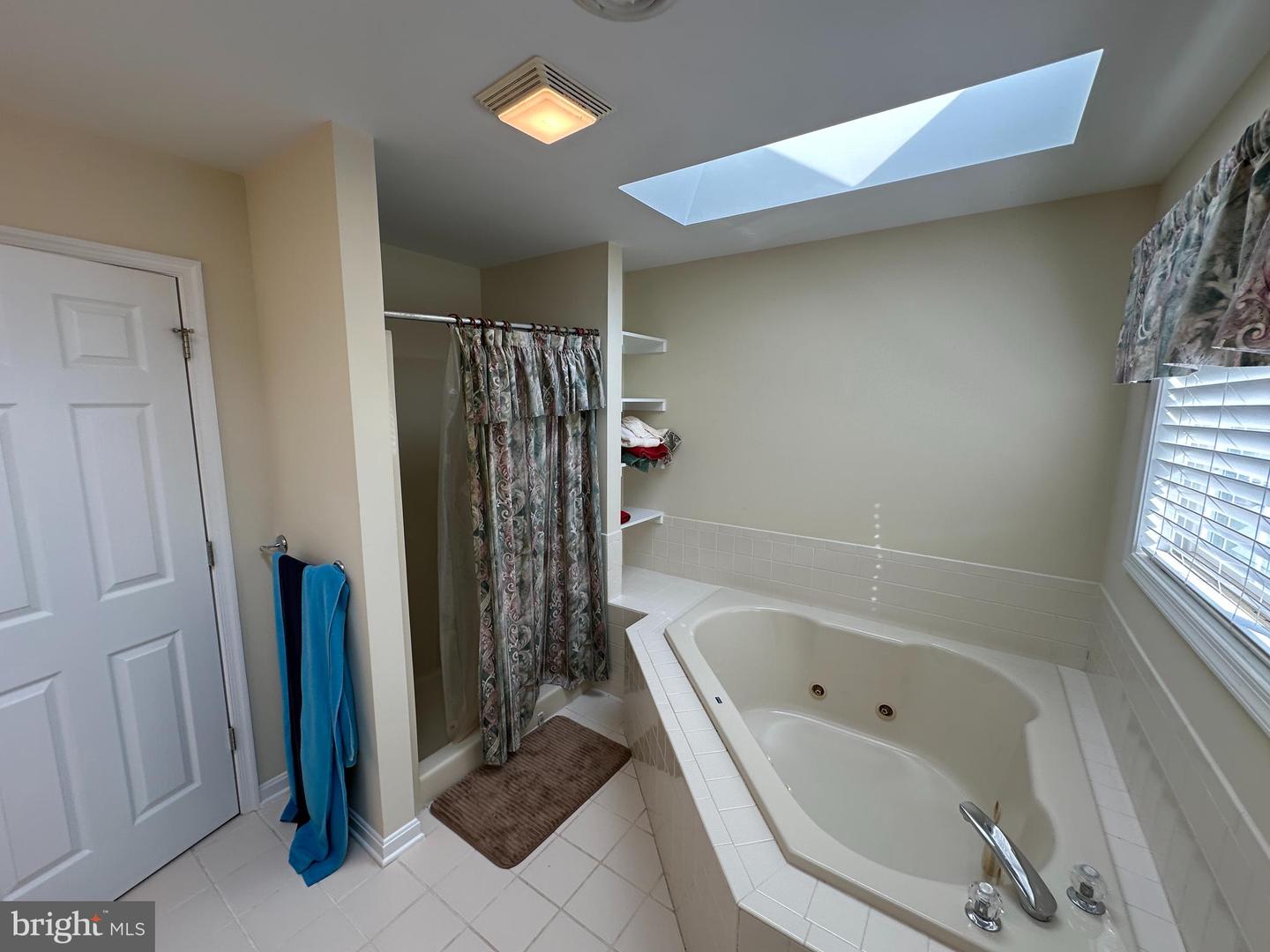 201 VISTA LN, WHITE POST, Virginia 22663, 4 Bedrooms Bedrooms, 8 Rooms Rooms,2 BathroomsBathrooms,Residential,For sale,201 VISTA LN,VACL2006206 MLS # VACL2006206