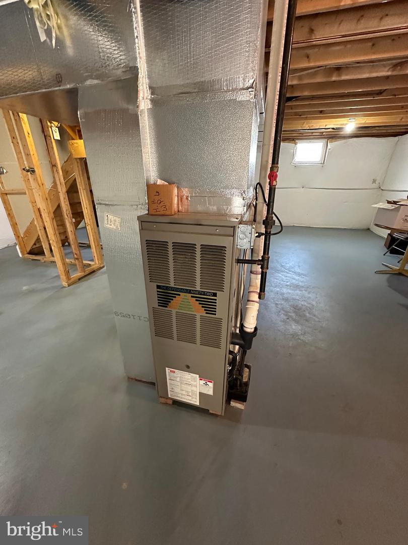 201 VISTA LN, WHITE POST, Virginia 22663, 4 Bedrooms Bedrooms, 8 Rooms Rooms,2 BathroomsBathrooms,Residential,For sale,201 VISTA LN,VACL2006206 MLS # VACL2006206