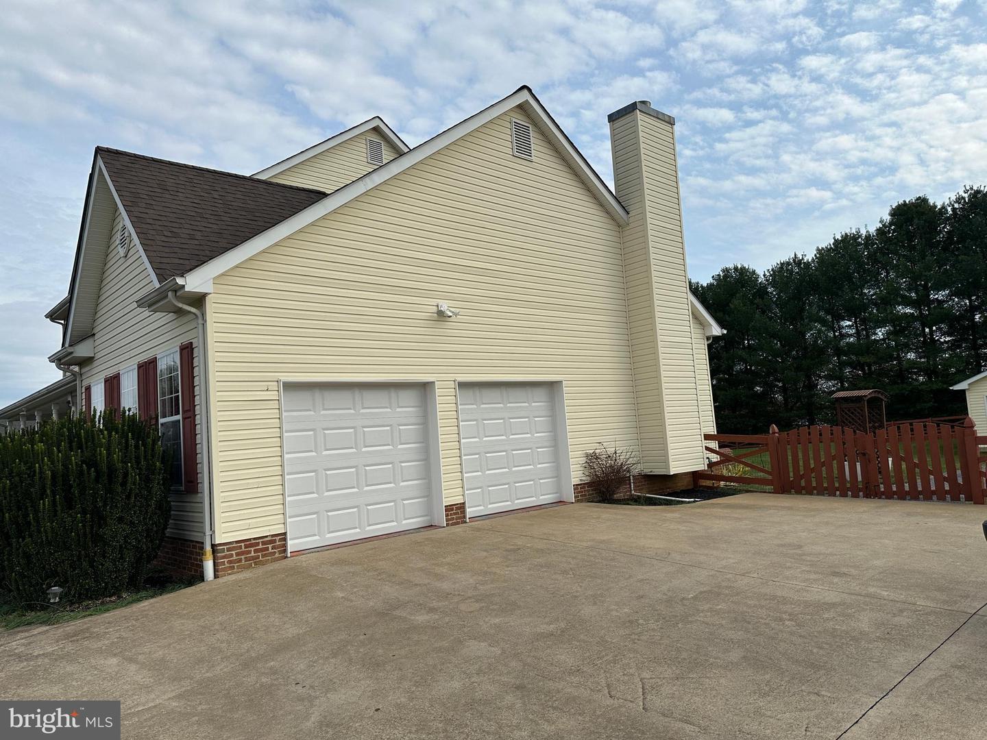 201 VISTA LN, WHITE POST, Virginia 22663, 4 Bedrooms Bedrooms, 8 Rooms Rooms,2 BathroomsBathrooms,Residential,For sale,201 VISTA LN,VACL2006206 MLS # VACL2006206