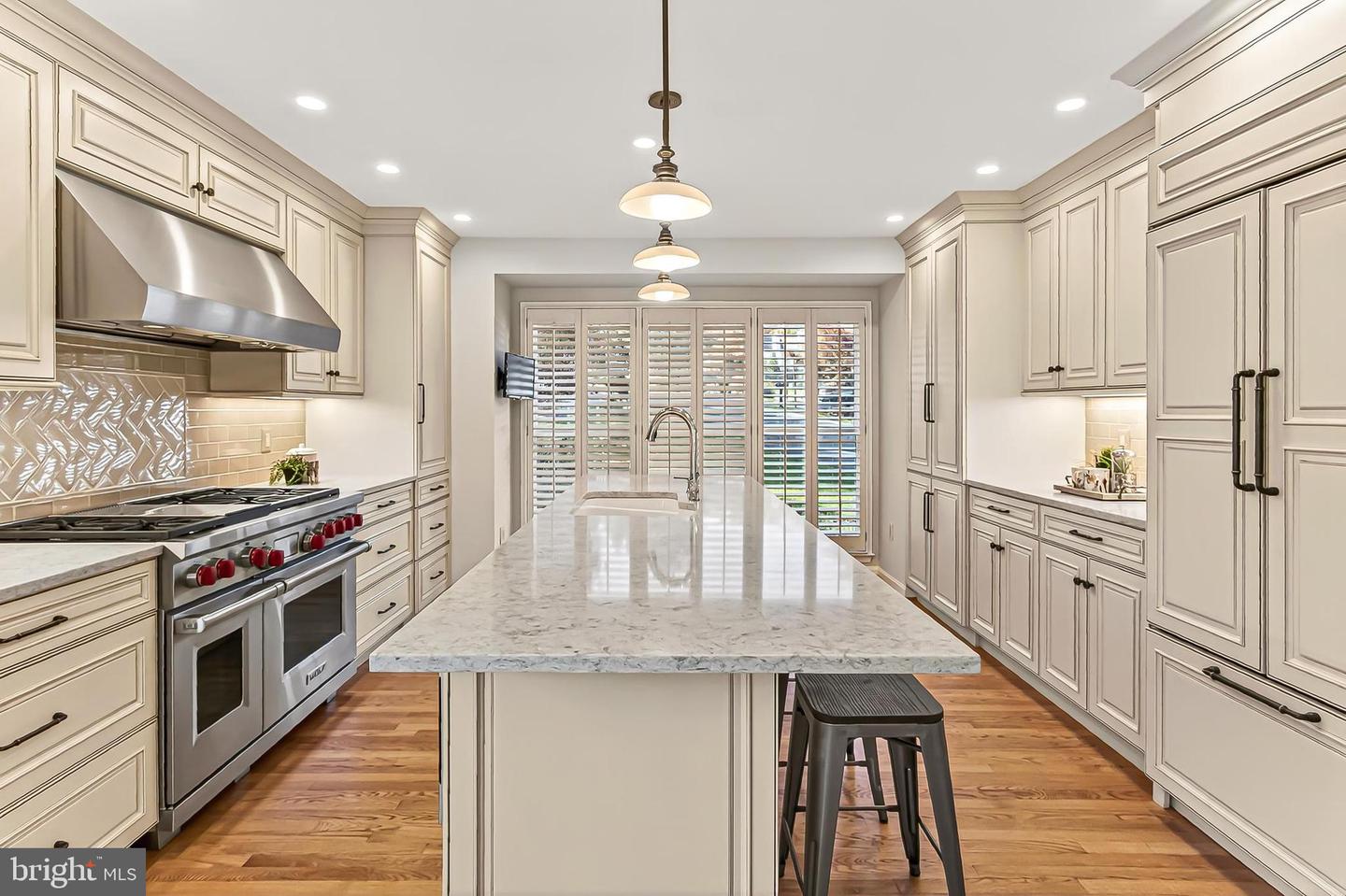 7526 WALNUT HILL LN, FALLS CHURCH, Virginia 22042, 4 Bedrooms Bedrooms, ,4 BathroomsBathrooms,Residential,For sale,7526 WALNUT HILL LN,VAFX2278044 MLS # VAFX2278044 7526 WALNUT HILL LN, FALLS CHURCH, Virginia 22042, 4 Bedrooms Bedrooms, ,4 BathroomsBathrooms,Residential,For sale,7526 WALNUT HILL LN,VAFX2278044 MLS # VAFX2278044