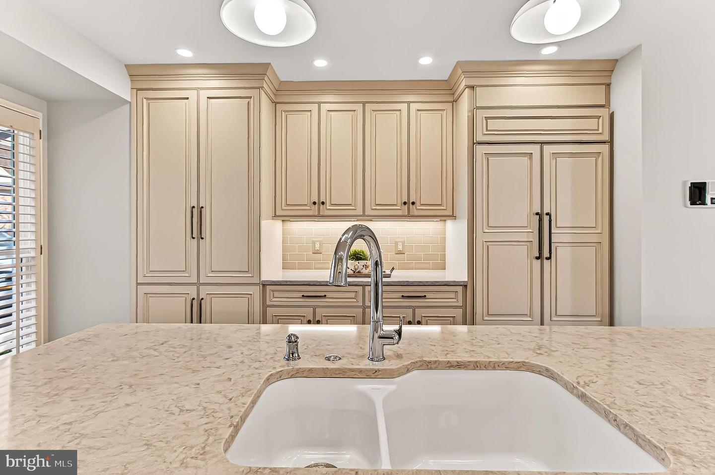 7526 WALNUT HILL LN, FALLS CHURCH, Virginia 22042, 4 Bedrooms Bedrooms, ,4 BathroomsBathrooms,Residential,For sale,7526 WALNUT HILL LN,VAFX2278044 MLS # VAFX2278044 7526 WALNUT HILL LN, FALLS CHURCH, Virginia 22042, 4 Bedrooms Bedrooms, ,4 BathroomsBathrooms,Residential,For sale,7526 WALNUT HILL LN,VAFX2278044 MLS # VAFX2278044