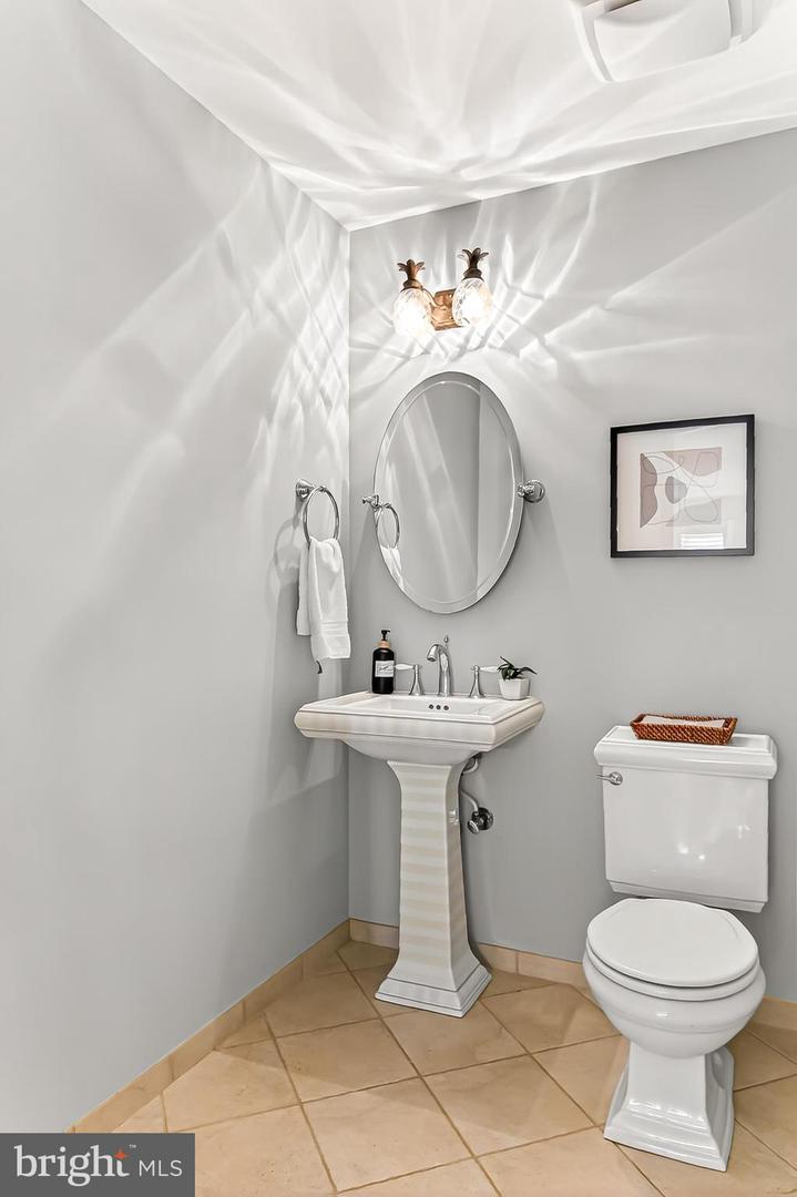 7526 WALNUT HILL LN, FALLS CHURCH, Virginia 22042, 4 Bedrooms Bedrooms, ,4 BathroomsBathrooms,Residential,For sale,7526 WALNUT HILL LN,VAFX2278044 MLS # VAFX2278044 7526 WALNUT HILL LN, FALLS CHURCH, Virginia 22042, 4 Bedrooms Bedrooms, ,4 BathroomsBathrooms,Residential,For sale,7526 WALNUT HILL LN,VAFX2278044 MLS # VAFX2278044