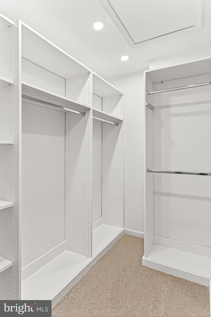 7526 WALNUT HILL LN, FALLS CHURCH, Virginia 22042, 4 Bedrooms Bedrooms, ,4 BathroomsBathrooms,Residential,For sale,7526 WALNUT HILL LN,VAFX2278044 MLS # VAFX2278044 7526 WALNUT HILL LN, FALLS CHURCH, Virginia 22042, 4 Bedrooms Bedrooms, ,4 BathroomsBathrooms,Residential,For sale,7526 WALNUT HILL LN,VAFX2278044 MLS # VAFX2278044