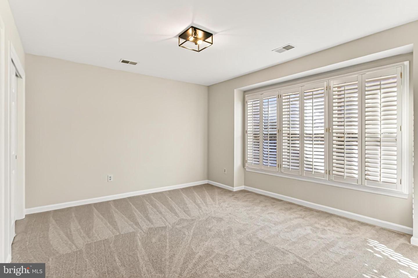 7526 WALNUT HILL LN, FALLS CHURCH, Virginia 22042, 4 Bedrooms Bedrooms, ,4 BathroomsBathrooms,Residential,For sale,7526 WALNUT HILL LN,VAFX2278044 MLS # VAFX2278044 7526 WALNUT HILL LN, FALLS CHURCH, Virginia 22042, 4 Bedrooms Bedrooms, ,4 BathroomsBathrooms,Residential,For sale,7526 WALNUT HILL LN,VAFX2278044 MLS # VAFX2278044