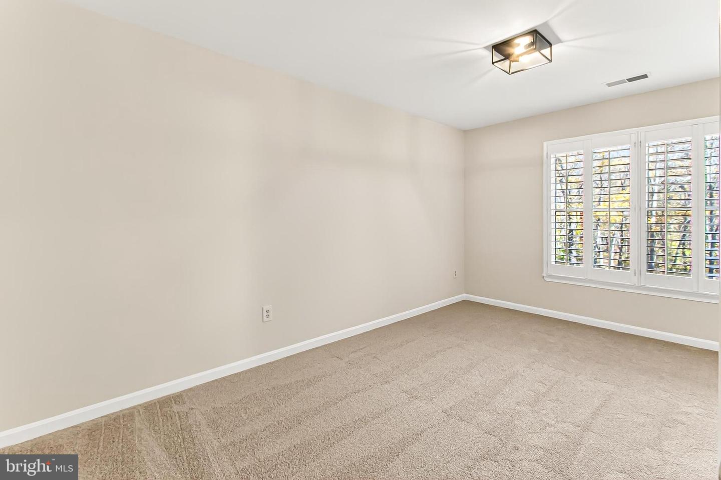 7526 WALNUT HILL LN, FALLS CHURCH, Virginia 22042, 4 Bedrooms Bedrooms, ,4 BathroomsBathrooms,Residential,For sale,7526 WALNUT HILL LN,VAFX2278044 MLS # VAFX2278044 7526 WALNUT HILL LN, FALLS CHURCH, Virginia 22042, 4 Bedrooms Bedrooms, ,4 BathroomsBathrooms,Residential,For sale,7526 WALNUT HILL LN,VAFX2278044 MLS # VAFX2278044