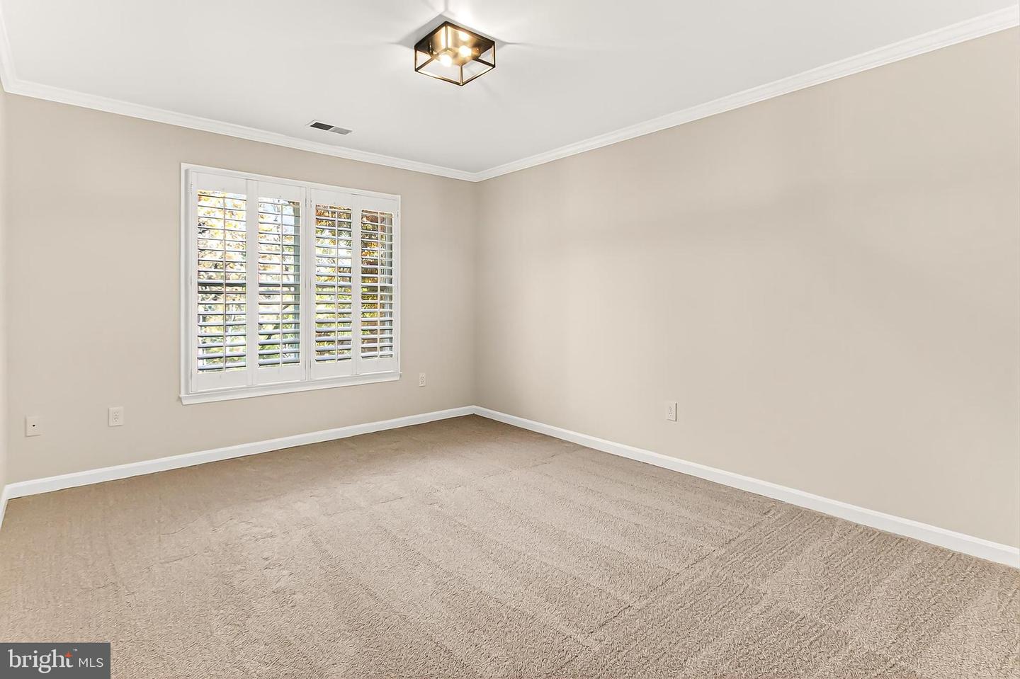 7526 WALNUT HILL LN, FALLS CHURCH, Virginia 22042, 4 Bedrooms Bedrooms, ,4 BathroomsBathrooms,Residential,For sale,7526 WALNUT HILL LN,VAFX2278044 MLS # VAFX2278044 7526 WALNUT HILL LN, FALLS CHURCH, Virginia 22042, 4 Bedrooms Bedrooms, ,4 BathroomsBathrooms,Residential,For sale,7526 WALNUT HILL LN,VAFX2278044 MLS # VAFX2278044