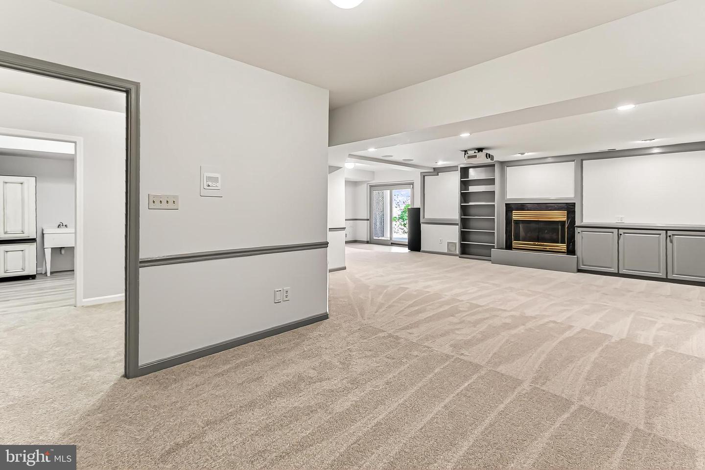 7526 WALNUT HILL LN, FALLS CHURCH, Virginia 22042, 4 Bedrooms Bedrooms, ,4 BathroomsBathrooms,Residential,For sale,7526 WALNUT HILL LN,VAFX2278044 MLS # VAFX2278044 7526 WALNUT HILL LN, FALLS CHURCH, Virginia 22042, 4 Bedrooms Bedrooms, ,4 BathroomsBathrooms,Residential,For sale,7526 WALNUT HILL LN,VAFX2278044 MLS # VAFX2278044