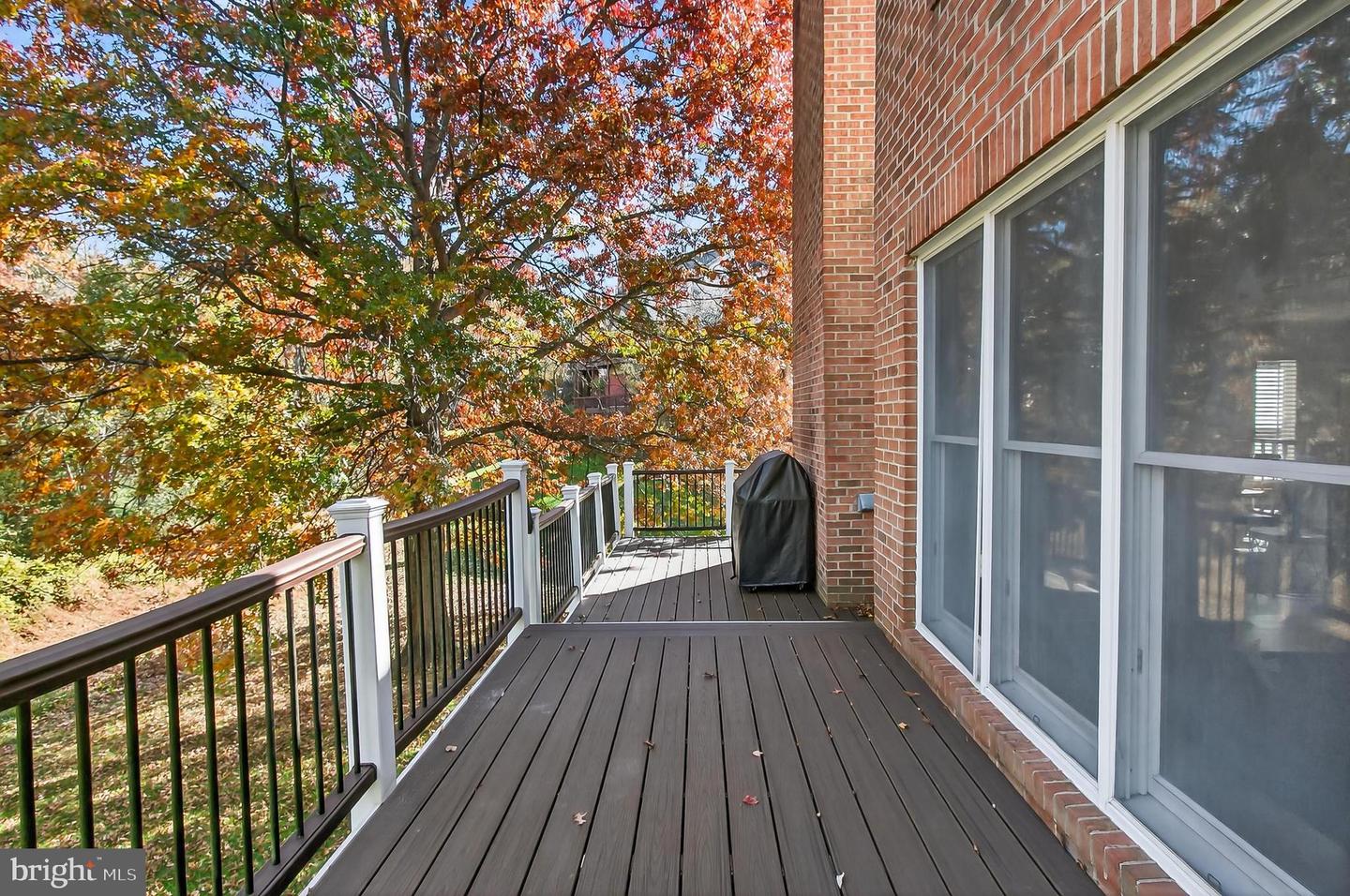 7526 WALNUT HILL LN, FALLS CHURCH, Virginia 22042, 4 Bedrooms Bedrooms, ,4 BathroomsBathrooms,Residential,For sale,7526 WALNUT HILL LN,VAFX2278044 MLS # VAFX2278044 7526 WALNUT HILL LN, FALLS CHURCH, Virginia 22042, 4 Bedrooms Bedrooms, ,4 BathroomsBathrooms,Residential,For sale,7526 WALNUT HILL LN,VAFX2278044 MLS # VAFX2278044