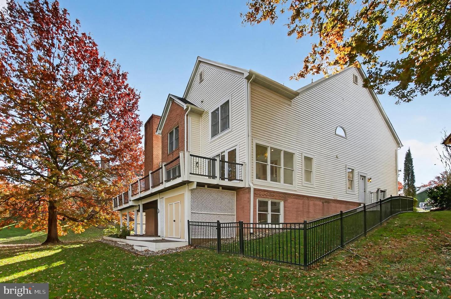 7526 WALNUT HILL LN, FALLS CHURCH, Virginia 22042, 4 Bedrooms Bedrooms, ,4 BathroomsBathrooms,Residential,For sale,7526 WALNUT HILL LN,VAFX2278044 MLS # VAFX2278044 7526 WALNUT HILL LN, FALLS CHURCH, Virginia 22042, 4 Bedrooms Bedrooms, ,4 BathroomsBathrooms,Residential,For sale,7526 WALNUT HILL LN,VAFX2278044 MLS # VAFX2278044