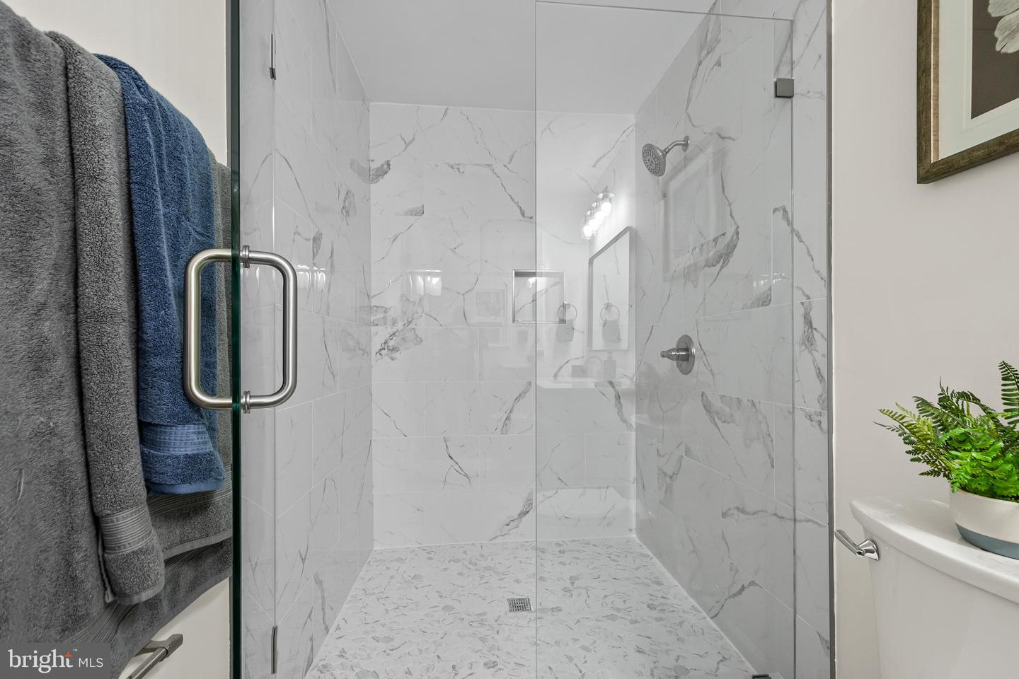 7409 RANGE RD, ALEXANDRIA, Virginia 22306, 4 Bedrooms Bedrooms, ,3 BathroomsBathrooms,Residential,For sale,7409 RANGE RD,VAFX2278084 MLS # VAFX2278084 7409 RANGE RD, ALEXANDRIA, Virginia 22306, 4 Bedrooms Bedrooms, ,3 BathroomsBathrooms,Residential,For sale,7409 RANGE RD,VAFX2278084 MLS # VAFX2278084