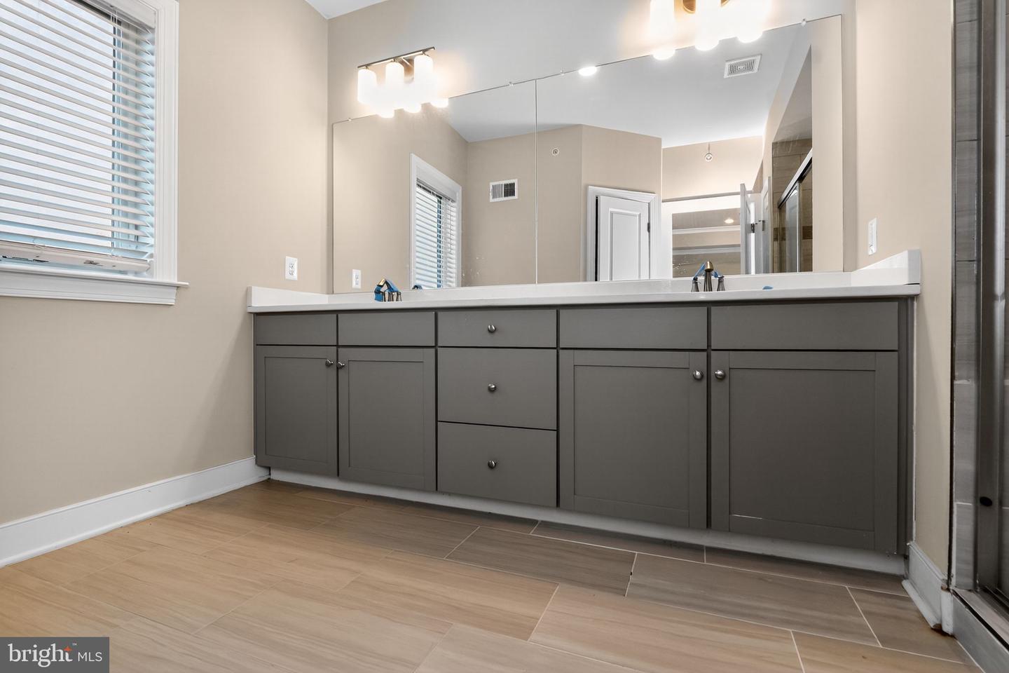 1322 RAIL STOP DR, WOODBRIDGE, Virginia 22191, 3 Bedrooms Bedrooms, ,3 BathroomsBathrooms,Residential,For sale,1322 RAIL STOP DR,VAPW2107396 MLS # VAPW2107396