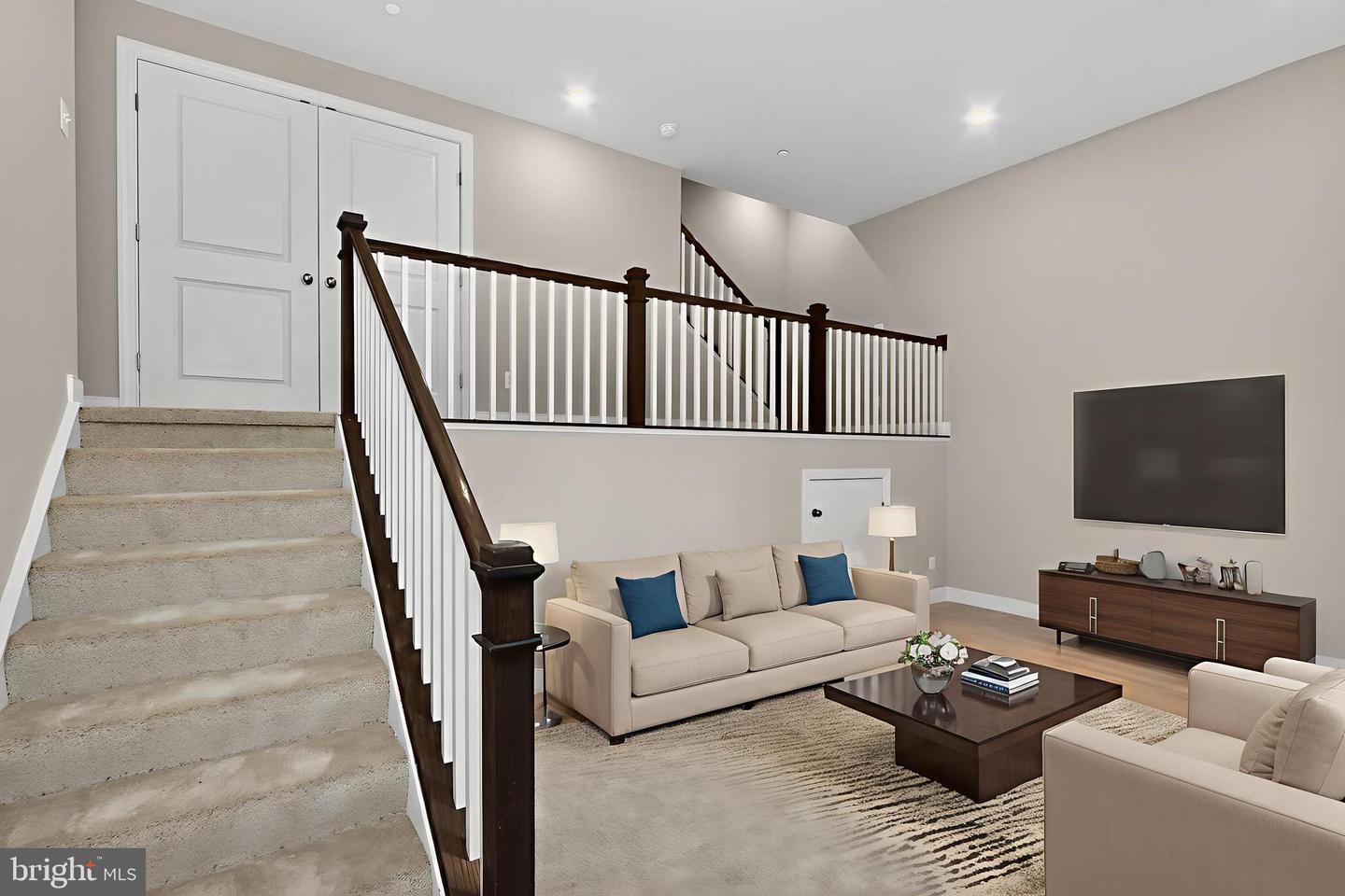 1322 RAIL STOP DR, WOODBRIDGE, Virginia 22191, 3 Bedrooms Bedrooms, ,3 BathroomsBathrooms,Residential,For sale,1322 RAIL STOP DR,VAPW2107396 MLS # VAPW2107396