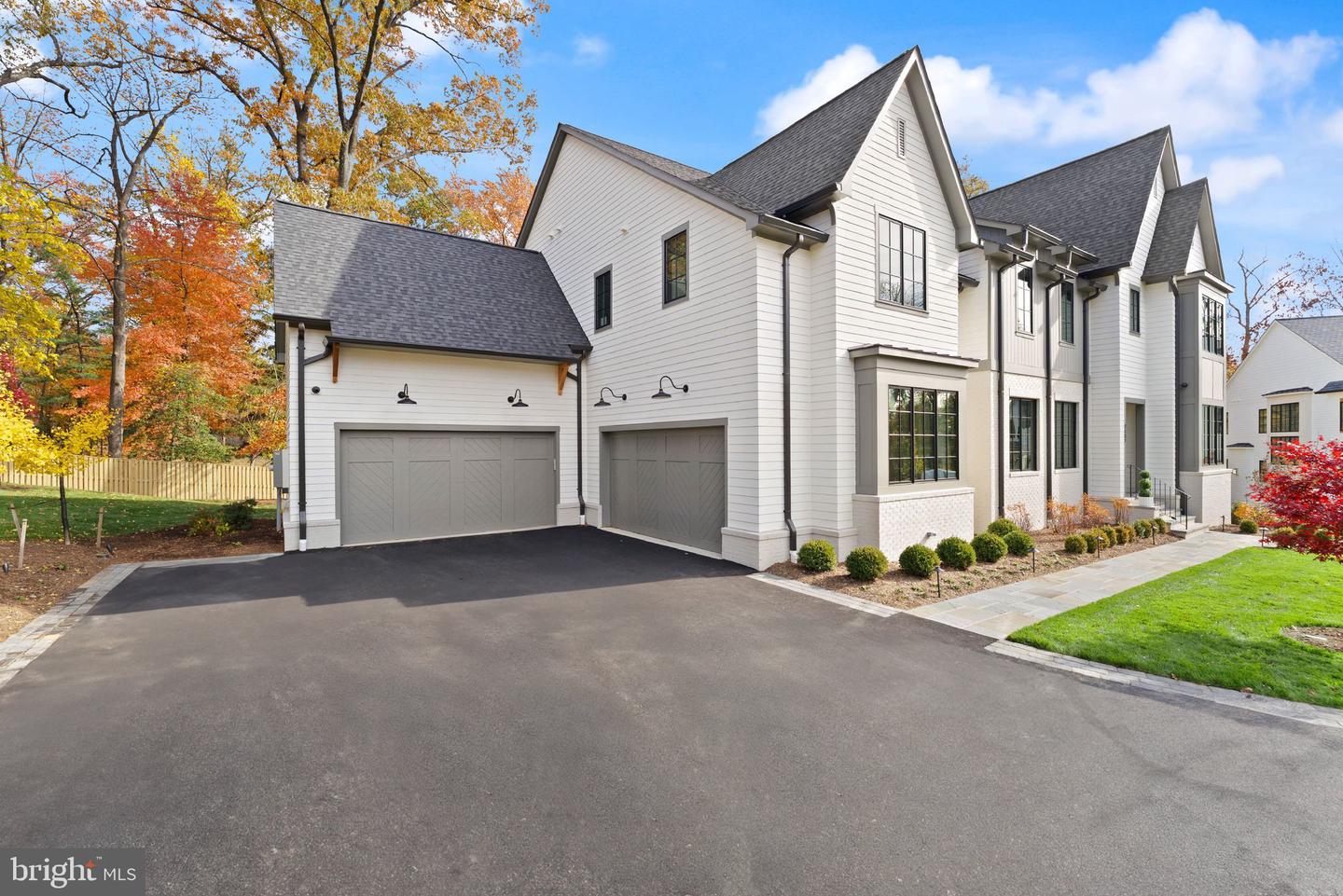 2107 ELLIOTT AVE, MCLEAN, Virginia 22101, 5 Bedrooms Bedrooms, ,5 BathroomsBathrooms,Residential,For sale,2107 ELLIOTT AVE,VAFX2278138 MLS # VAFX2278138