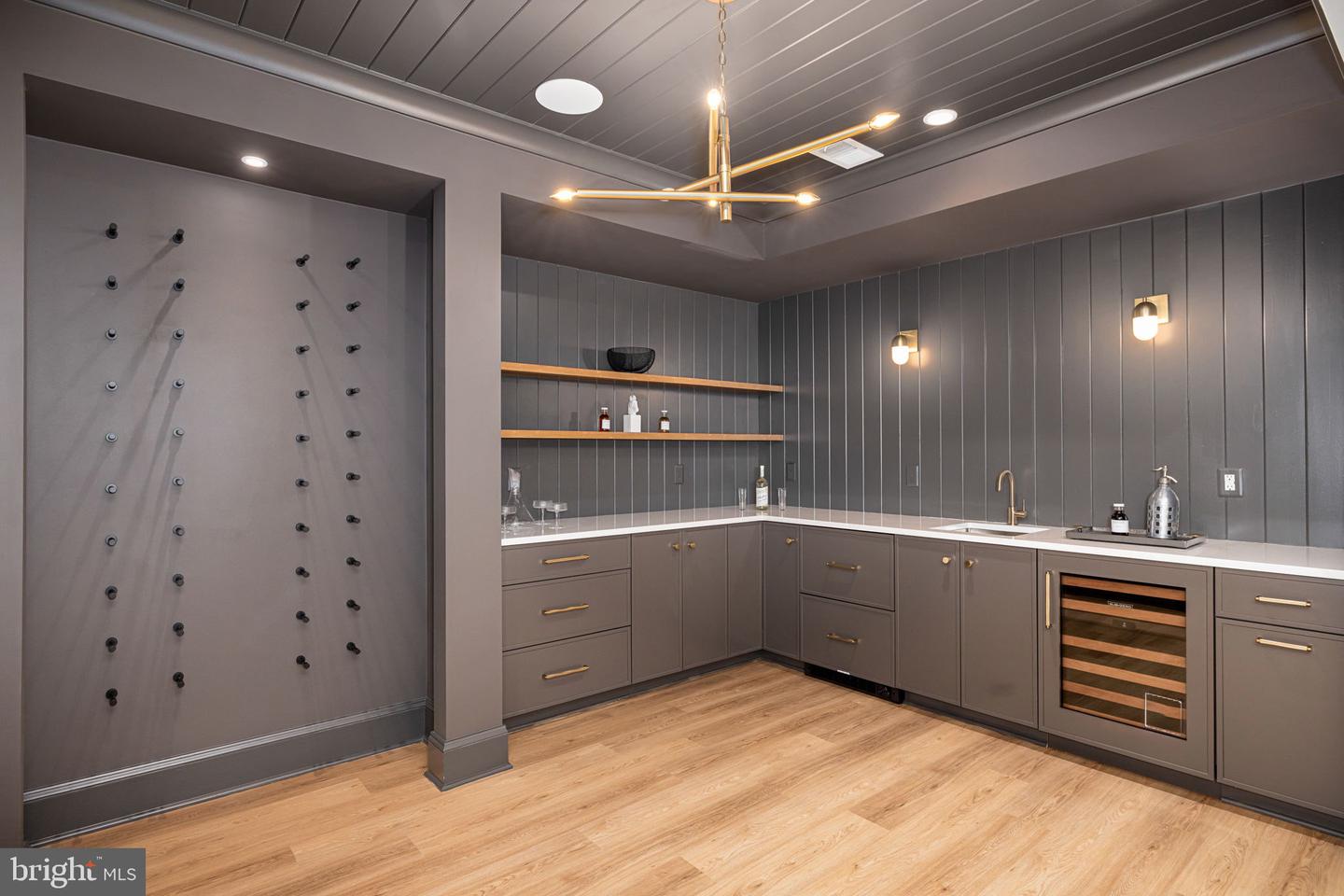 2107 ELLIOTT AVE, MCLEAN, Virginia 22101, 5 Bedrooms Bedrooms, ,5 BathroomsBathrooms,Residential,For sale,2107 ELLIOTT AVE,VAFX2278138 MLS # VAFX2278138