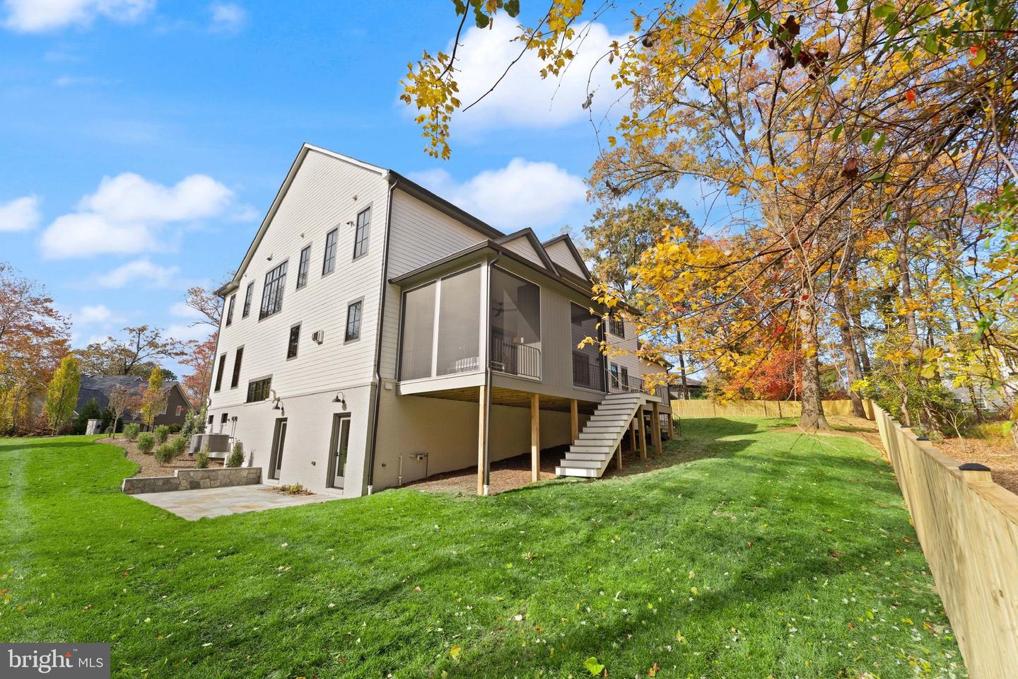 2107 ELLIOTT AVE, MCLEAN, Virginia 22101, 5 Bedrooms Bedrooms, ,5 BathroomsBathrooms,Residential,For sale,2107 ELLIOTT AVE,VAFX2278138 MLS # VAFX2278138