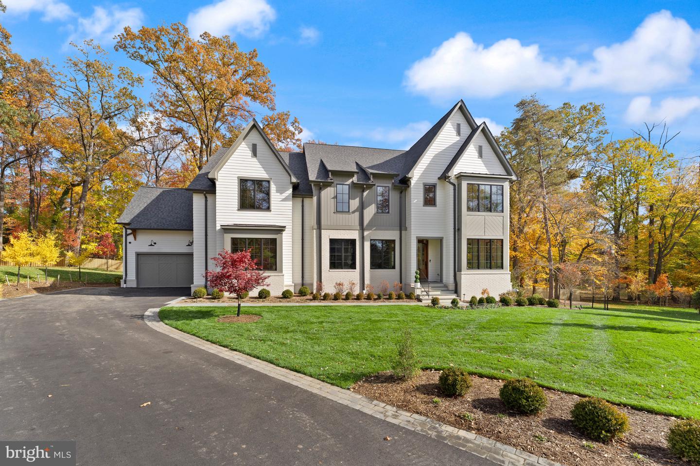 2107 ELLIOTT AVE, MCLEAN, Virginia 22101, 5 Bedrooms Bedrooms, ,5 BathroomsBathrooms,Residential,For sale,2107 ELLIOTT AVE,VAFX2278138 MLS # VAFX2278138