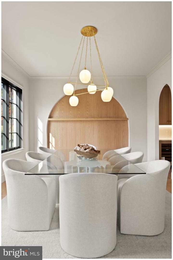 2107 ELLIOTT AVE, MCLEAN, Virginia 22101, 5 Bedrooms Bedrooms, ,5 BathroomsBathrooms,Residential,For sale,2107 ELLIOTT AVE,VAFX2278138 MLS # VAFX2278138