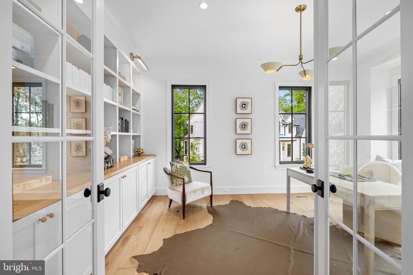 2107 ELLIOTT AVE, MCLEAN, Virginia 22101, 5 Bedrooms Bedrooms, ,5 BathroomsBathrooms,Residential,For sale,2107 ELLIOTT AVE,VAFX2278138 MLS # VAFX2278138