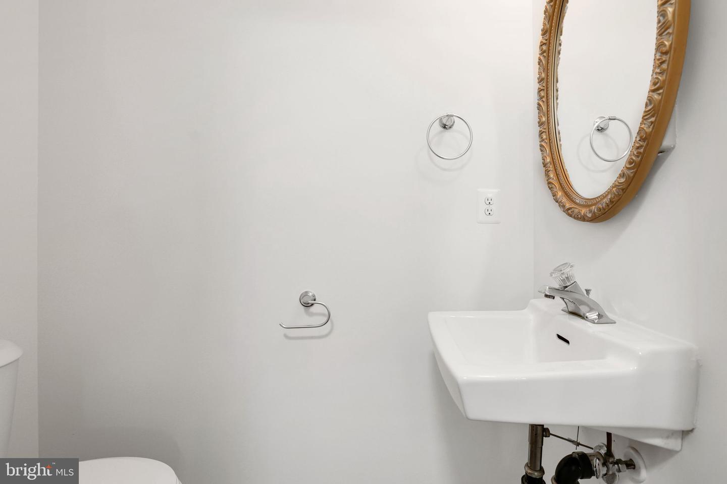 2914 MONTAUK CT, FALLS CHURCH, Virginia 22042, 4 Bedrooms Bedrooms, ,2 BathroomsBathrooms,Residential,For sale,2914 MONTAUK CT,VAFX2278142 MLS # VAFX2278142 2914 MONTAUK CT, FALLS CHURCH, Virginia 22042, 4 Bedrooms Bedrooms, ,2 BathroomsBathrooms,Residential,For sale,2914 MONTAUK CT,VAFX2278142 MLS # VAFX2278142