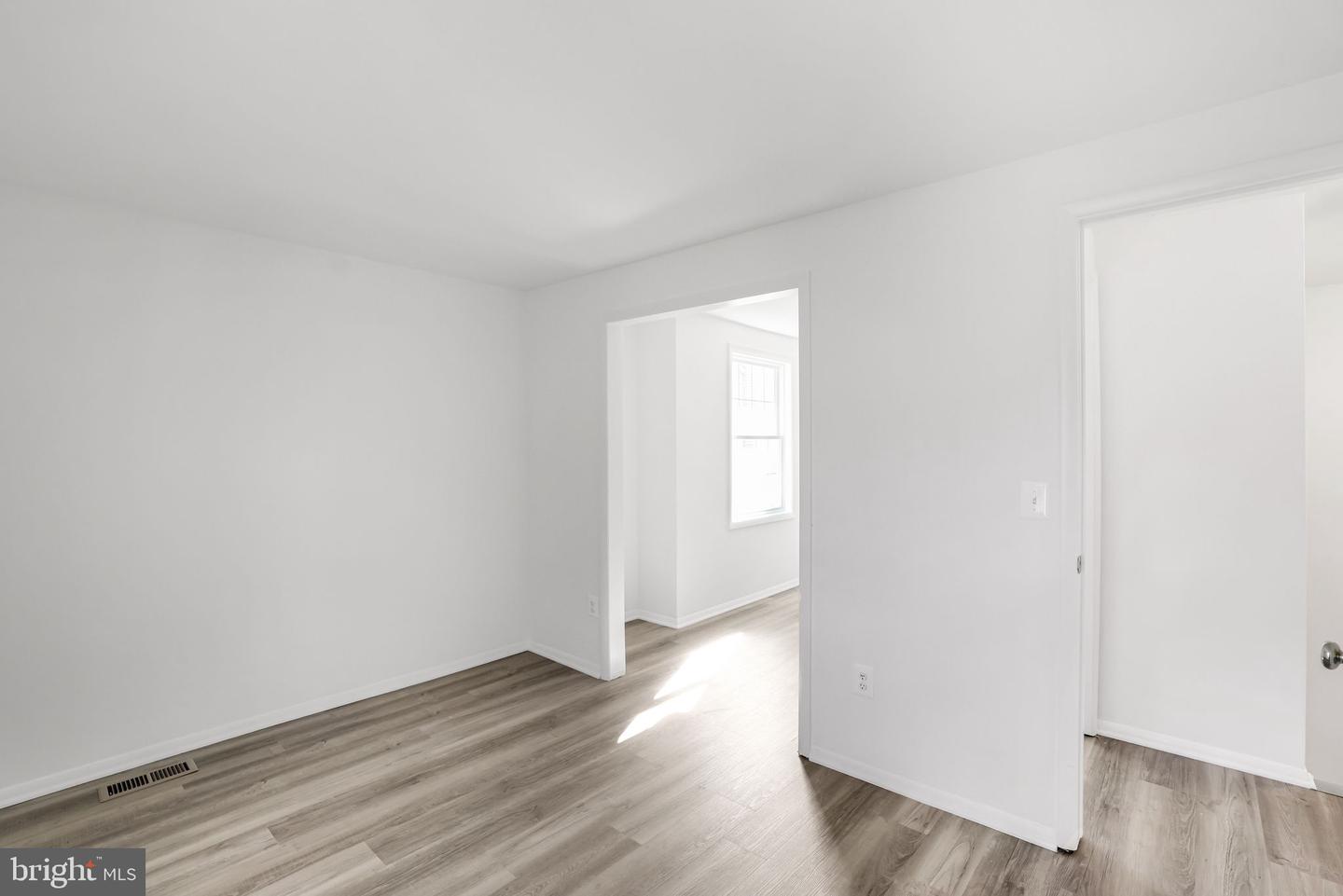 2914 MONTAUK CT, FALLS CHURCH, Virginia 22042, 4 Bedrooms Bedrooms, ,2 BathroomsBathrooms,Residential,For sale,2914 MONTAUK CT,VAFX2278142 MLS # VAFX2278142 2914 MONTAUK CT, FALLS CHURCH, Virginia 22042, 4 Bedrooms Bedrooms, ,2 BathroomsBathrooms,Residential,For sale,2914 MONTAUK CT,VAFX2278142 MLS # VAFX2278142