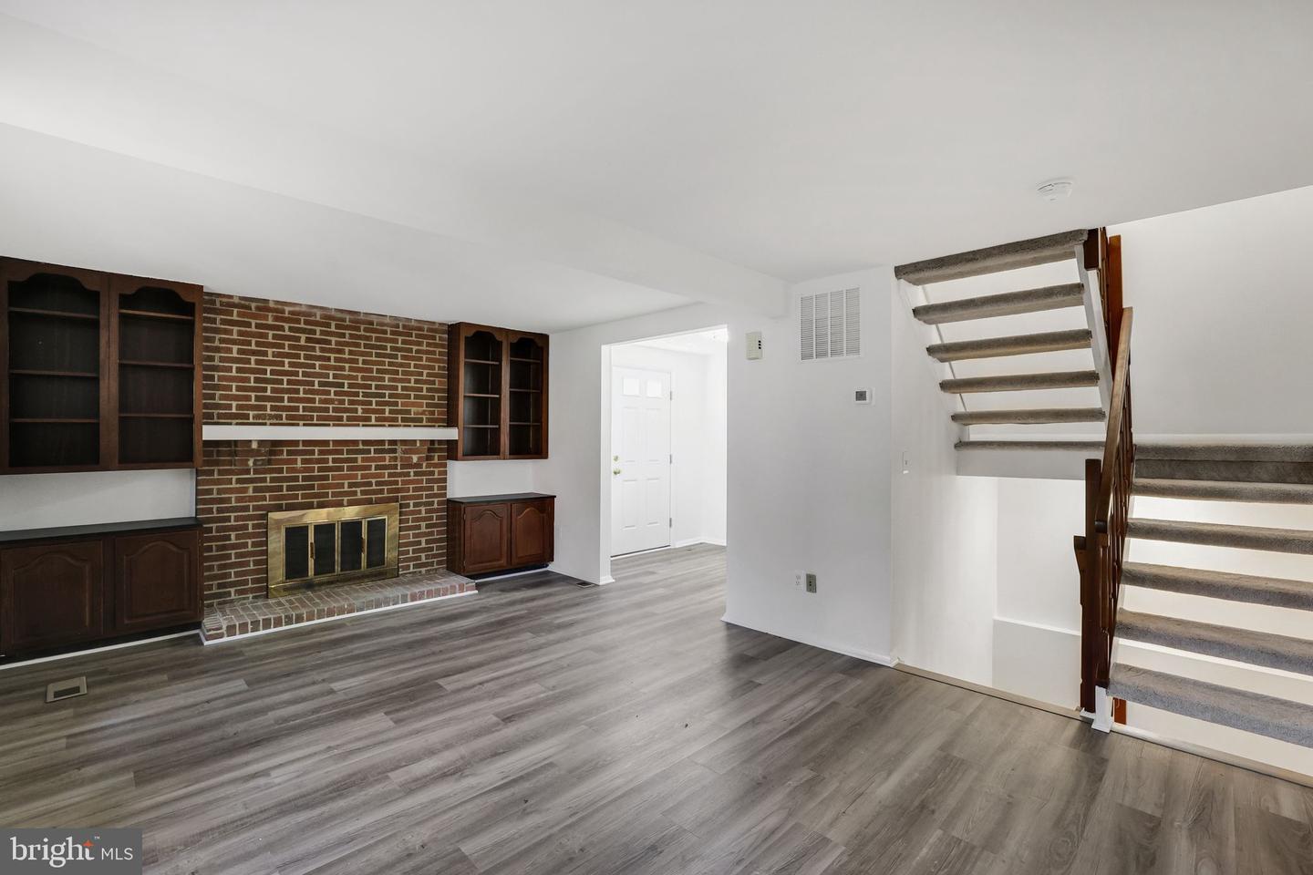 2914 MONTAUK CT, FALLS CHURCH, Virginia 22042, 4 Bedrooms Bedrooms, ,2 BathroomsBathrooms,Residential,For sale,2914 MONTAUK CT,VAFX2278142 MLS # VAFX2278142 2914 MONTAUK CT, FALLS CHURCH, Virginia 22042, 4 Bedrooms Bedrooms, ,2 BathroomsBathrooms,Residential,For sale,2914 MONTAUK CT,VAFX2278142 MLS # VAFX2278142