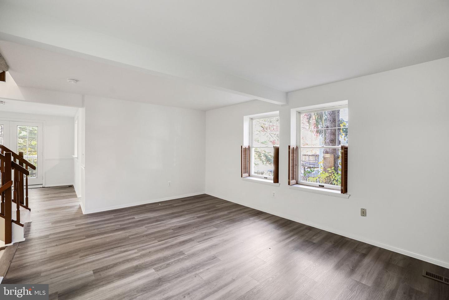 2914 MONTAUK CT, FALLS CHURCH, Virginia 22042, 4 Bedrooms Bedrooms, ,2 BathroomsBathrooms,Residential,For sale,2914 MONTAUK CT,VAFX2278142 MLS # VAFX2278142 2914 MONTAUK CT, FALLS CHURCH, Virginia 22042, 4 Bedrooms Bedrooms, ,2 BathroomsBathrooms,Residential,For sale,2914 MONTAUK CT,VAFX2278142 MLS # VAFX2278142