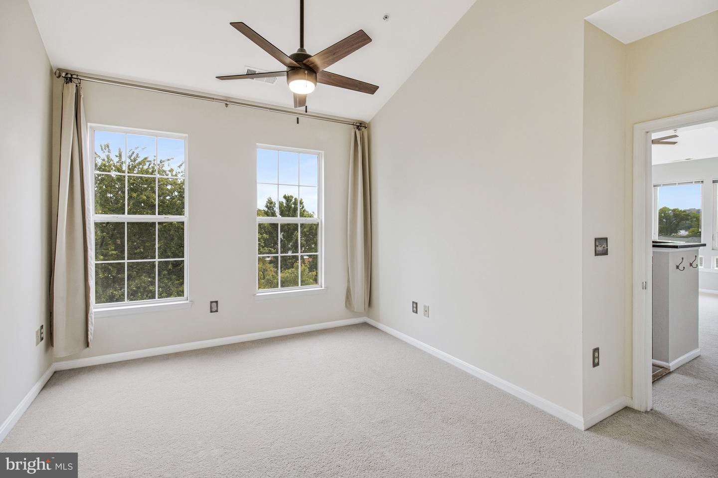 801 S GREENBRIER ST #412, ARLINGTON, Virginia 22204, 2 Bedrooms Bedrooms, ,2 BathroomsBathrooms,Residential,For sale,801 S GREENBRIER ST #412,VAAR2065790 MLS # VAAR2065790 801 S GREENBRIER ST #412, ARLINGTON, Virginia 22204, 2 Bedrooms Bedrooms, ,2 BathroomsBathrooms,Residential,For sale,801 S GREENBRIER ST #412,VAAR2065790 MLS # VAAR2065790