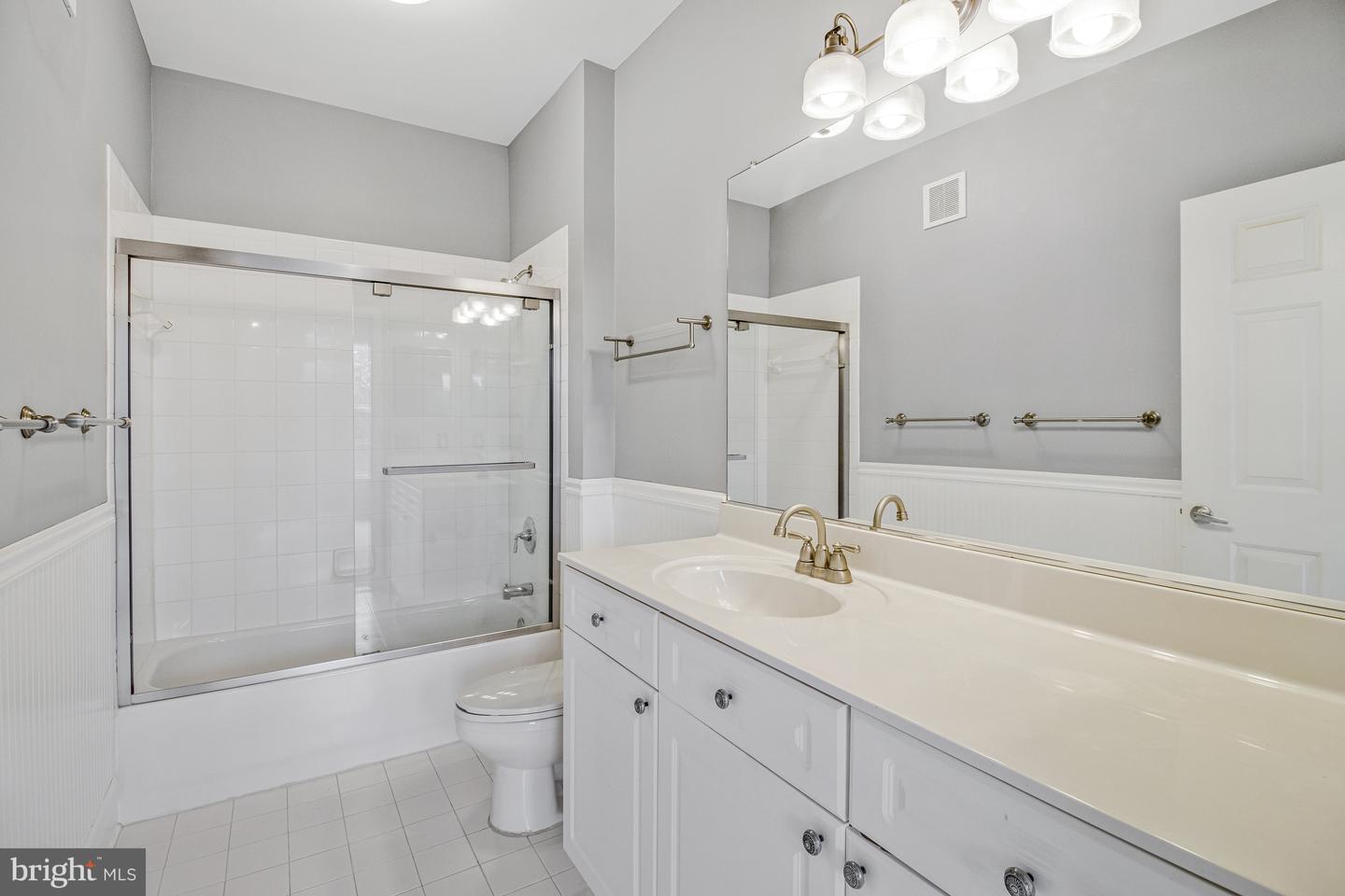 801 S GREENBRIER ST #412, ARLINGTON, Virginia 22204, 2 Bedrooms Bedrooms, ,2 BathroomsBathrooms,Residential,For sale,801 S GREENBRIER ST #412,VAAR2065790 MLS # VAAR2065790 801 S GREENBRIER ST #412, ARLINGTON, Virginia 22204, 2 Bedrooms Bedrooms, ,2 BathroomsBathrooms,Residential,For sale,801 S GREENBRIER ST #412,VAAR2065790 MLS # VAAR2065790