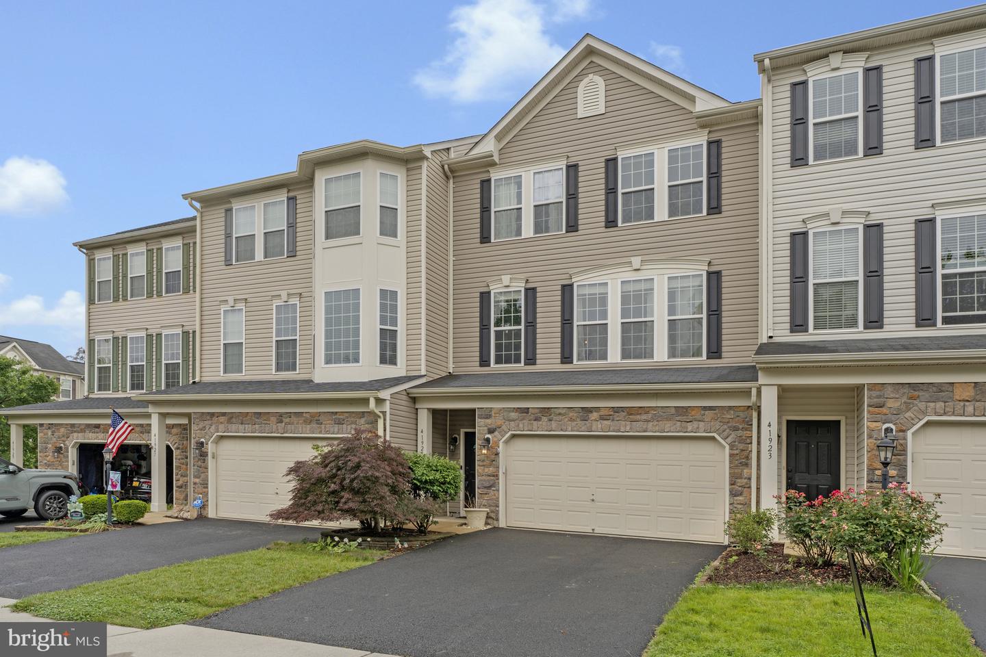 41925 MORELAND MINE TER, ALDIE, Virginia 20105, 3 Bedrooms Bedrooms, ,3 BathroomsBathrooms,Residential,For sale,41925 MORELAND MINE TER,VALO2110702 MLS # VALO2110702 41925 MORELAND MINE TER, ALDIE, Virginia 20105, 3 Bedrooms Bedrooms, ,3 BathroomsBathrooms,Residential,For sale,41925 MORELAND MINE TER,VALO2110702 MLS # VALO2110702