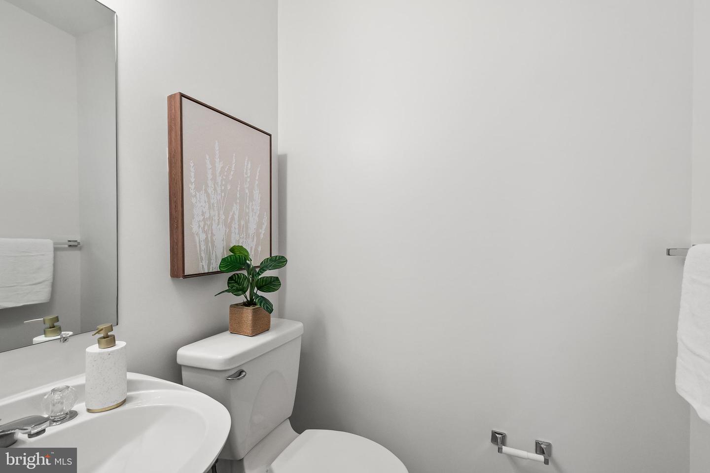 6325 ALDERMAN DR, ALEXANDRIA, Virginia 22315, 4 Bedrooms Bedrooms, 16 Rooms Rooms,3 BathroomsBathrooms,Residential,For sale,6325 ALDERMAN DR,VAFX2278154 MLS # VAFX2278154 6325 ALDERMAN DR, ALEXANDRIA, Virginia 22315, 4 Bedrooms Bedrooms, 16 Rooms Rooms,3 BathroomsBathrooms,Residential,For sale,6325 ALDERMAN DR,VAFX2278154 MLS # VAFX2278154