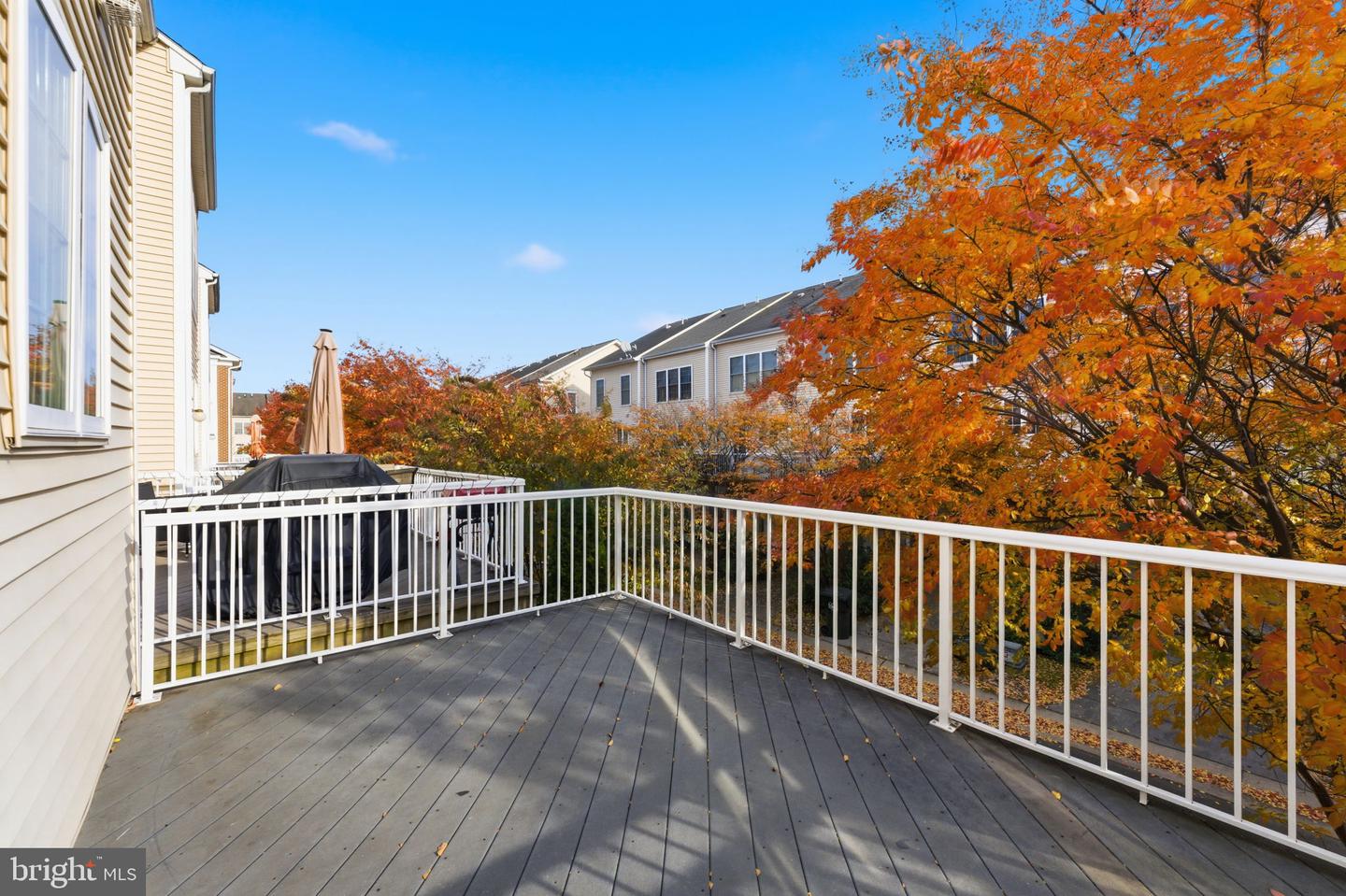 42643 HOMEFRONT TER, CHANTILLY, Virginia 20152, 3 Bedrooms Bedrooms, 3 Rooms Rooms,3 BathroomsBathrooms,Residential,For sale,42643 HOMEFRONT TER,VALO2110710 MLS # VALO2110710