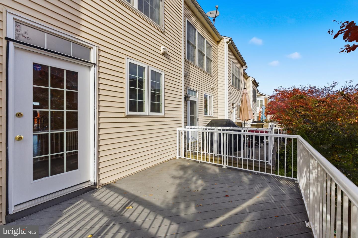 42643 HOMEFRONT TER, CHANTILLY, Virginia 20152, 3 Bedrooms Bedrooms, 3 Rooms Rooms,3 BathroomsBathrooms,Residential,For sale,42643 HOMEFRONT TER,VALO2110710 MLS # VALO2110710