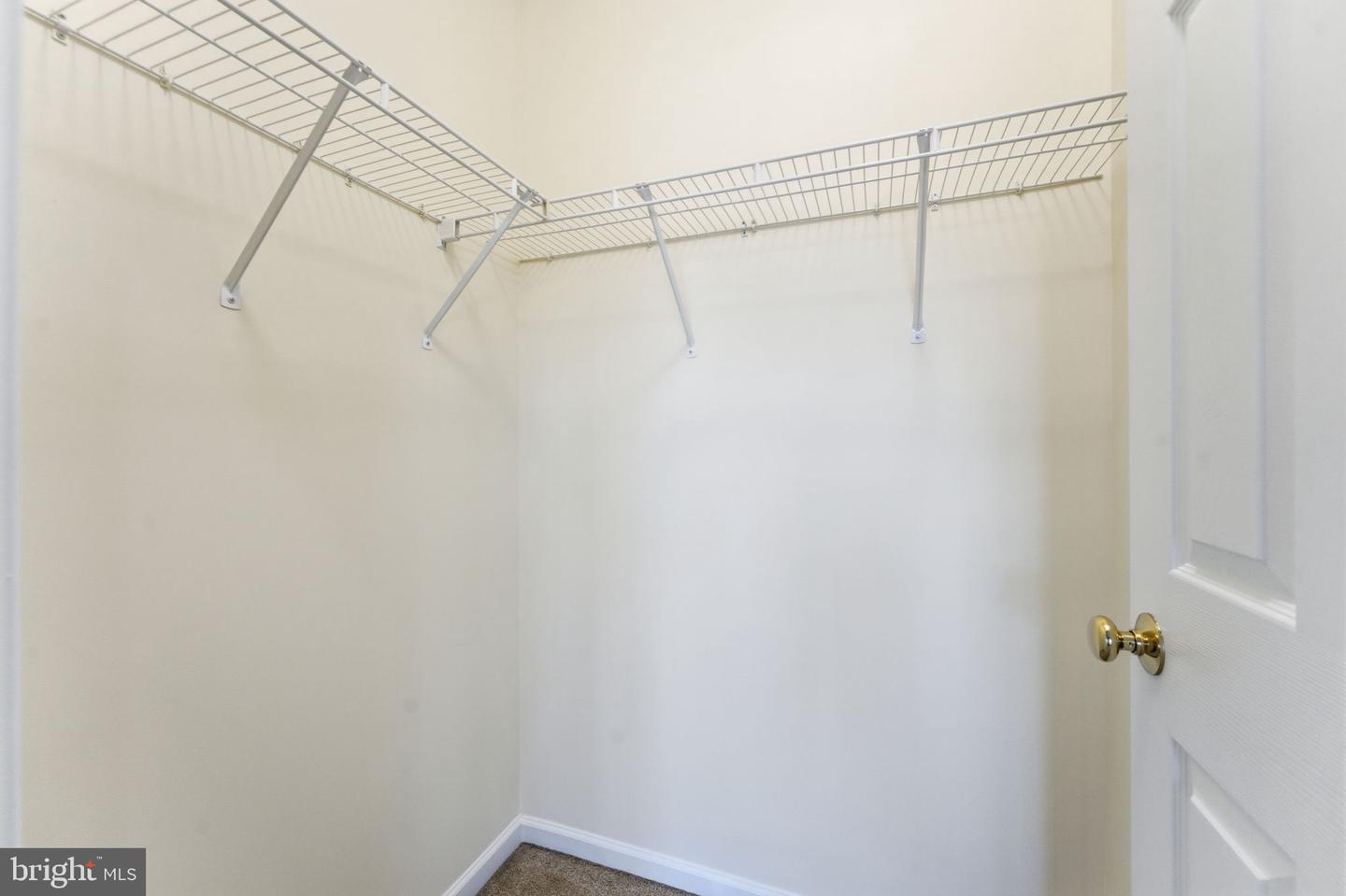 42643 HOMEFRONT TER, CHANTILLY, Virginia 20152, 3 Bedrooms Bedrooms, 3 Rooms Rooms,3 BathroomsBathrooms,Residential,For sale,42643 HOMEFRONT TER,VALO2110710 MLS # VALO2110710