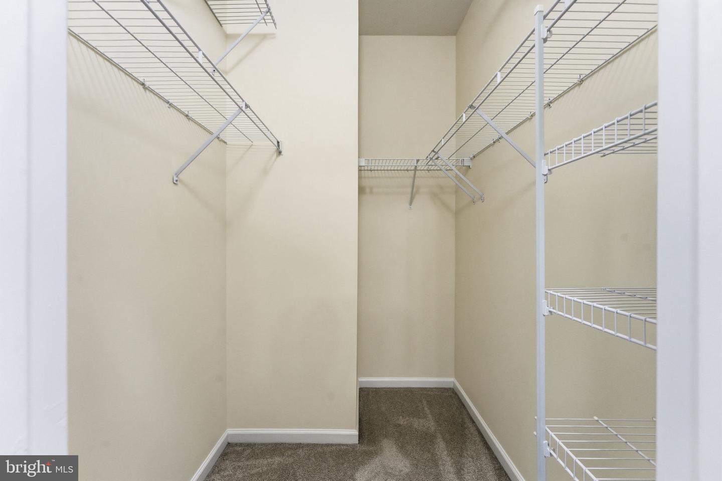 42643 HOMEFRONT TER, CHANTILLY, Virginia 20152, 3 Bedrooms Bedrooms, 3 Rooms Rooms,3 BathroomsBathrooms,Residential,For sale,42643 HOMEFRONT TER,VALO2110710 MLS # VALO2110710