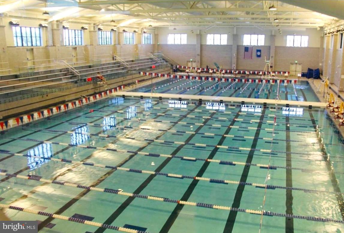 42643 HOMEFRONT TER, CHANTILLY, Virginia 20152, 3 Bedrooms Bedrooms, 3 Rooms Rooms,3 BathroomsBathrooms,Residential,For sale,42643 HOMEFRONT TER,VALO2110710 MLS # VALO2110710