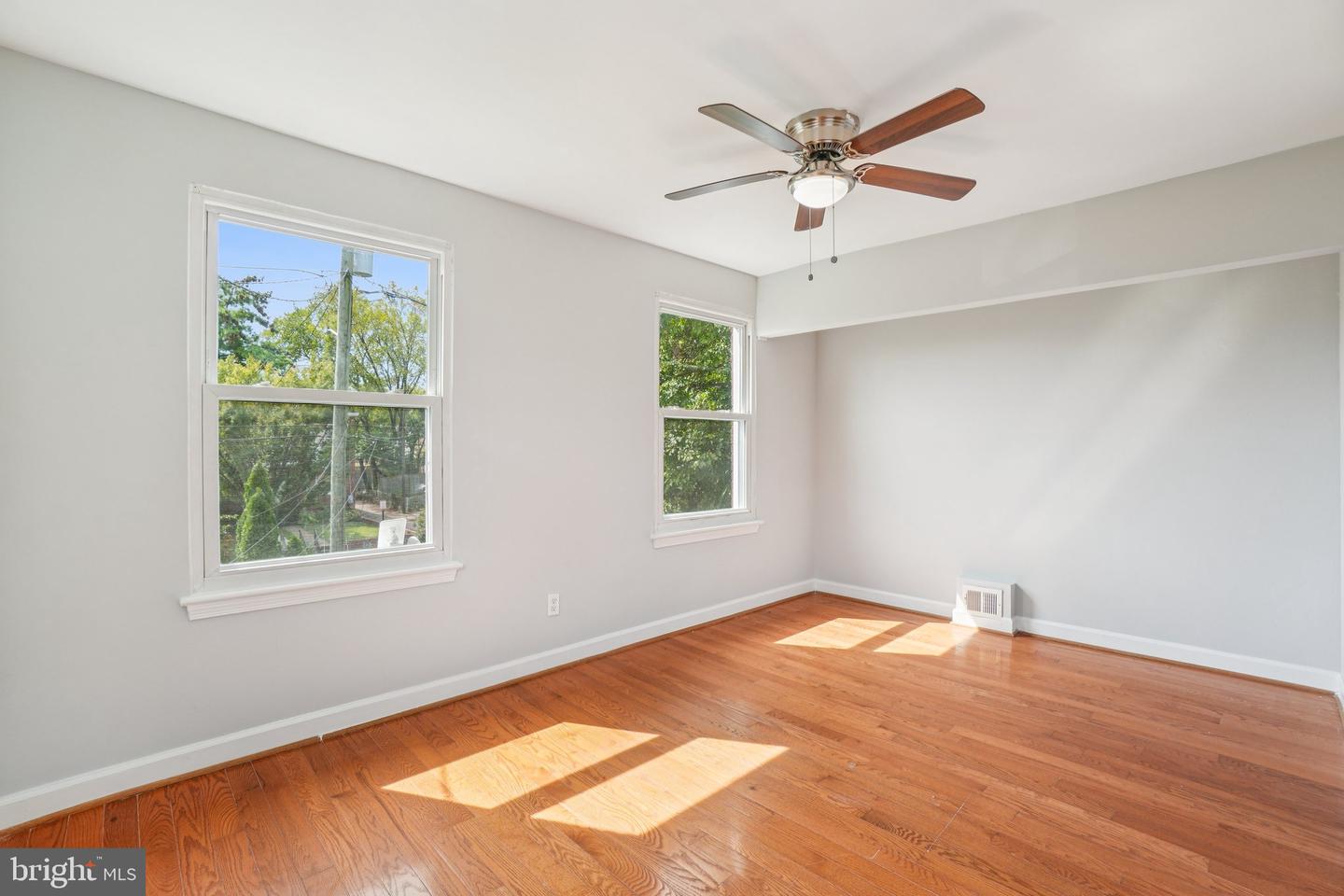 420 OGLETHORPE ST NE, WASHINGTON, District Of Columbia 20011, 4 Bedrooms Bedrooms, ,2 BathroomsBathrooms,Residential,For sale,420 OGLETHORPE ST NE,DCDC2230768 MLS # DCDC2230768 420 OGLETHORPE ST NE, WASHINGTON, District Of Columbia 20011, 4 Bedrooms Bedrooms, ,2 BathroomsBathrooms,Residential,For sale,420 OGLETHORPE ST NE,DCDC2230768 MLS # DCDC2230768