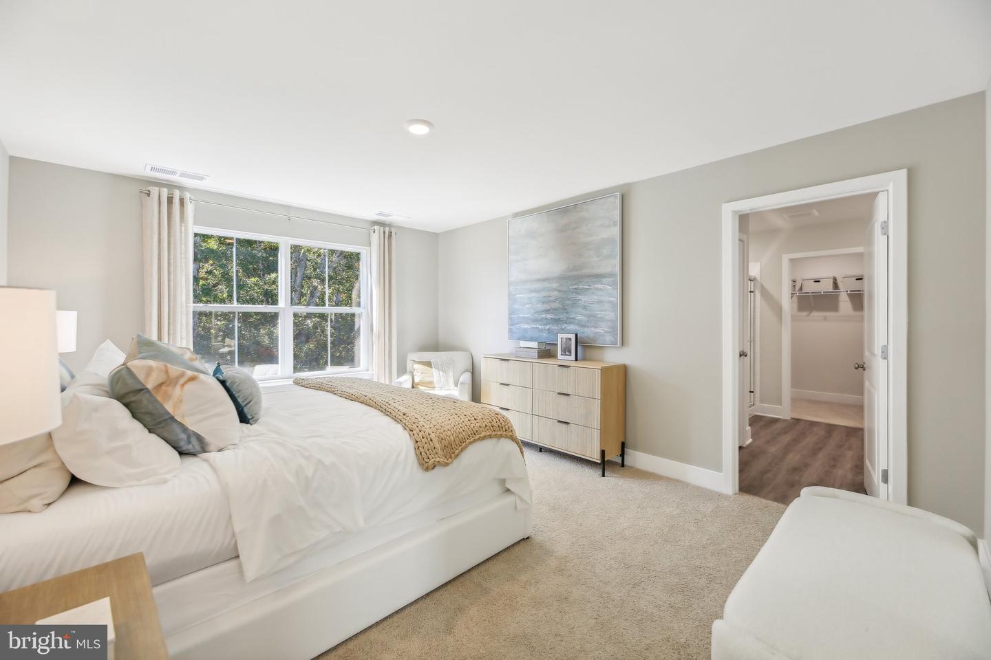 128 MASCOUTEN ST, WINCHESTER, Virginia 22602, 4 Bedrooms Bedrooms, ,2 BathroomsBathrooms,Residential,For sale,128 MASCOUTEN ST,VAFV2037932 MLS # VAFV2037932