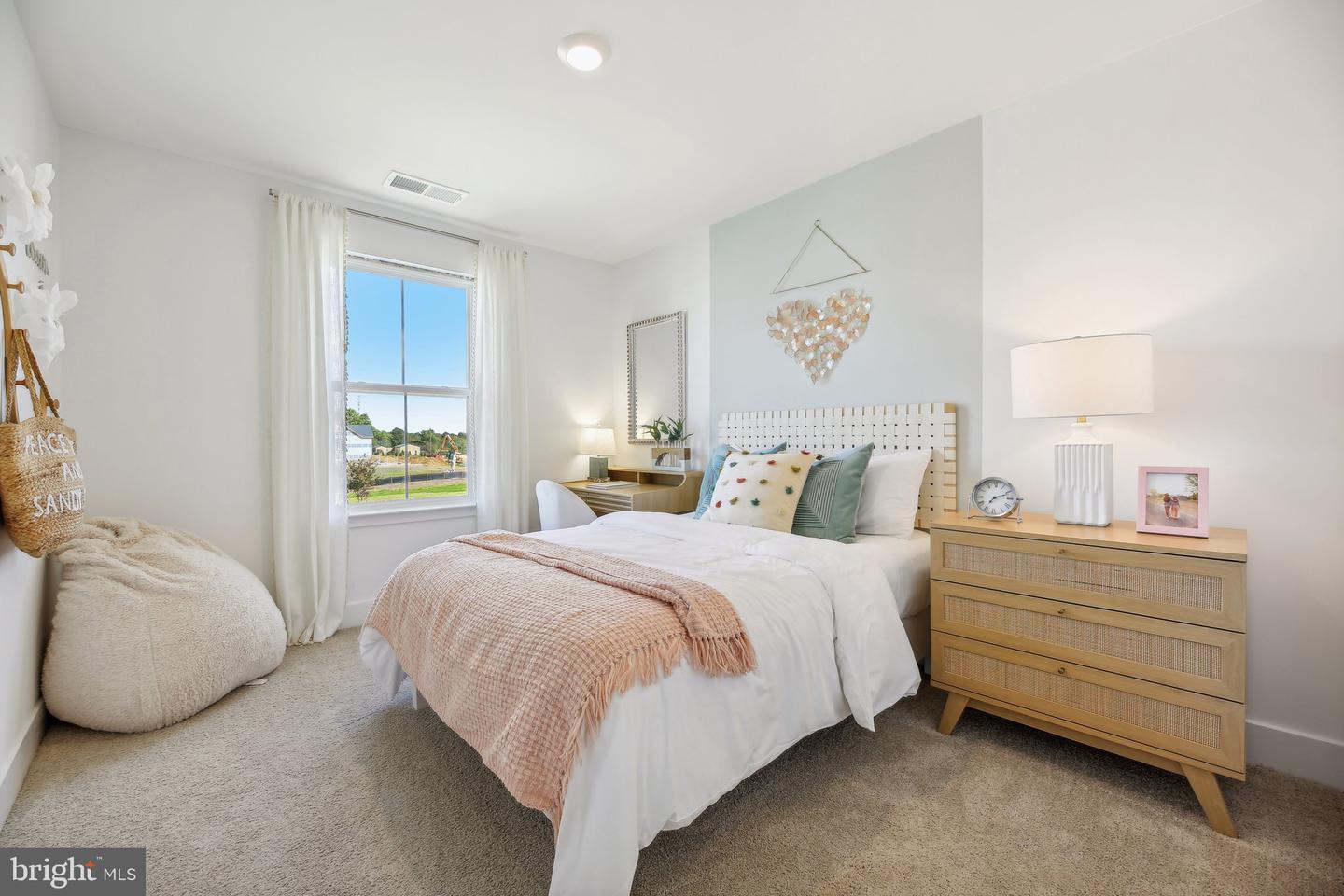 128 MASCOUTEN ST, WINCHESTER, Virginia 22602, 4 Bedrooms Bedrooms, ,2 BathroomsBathrooms,Residential,For sale,128 MASCOUTEN ST,VAFV2037932 MLS # VAFV2037932