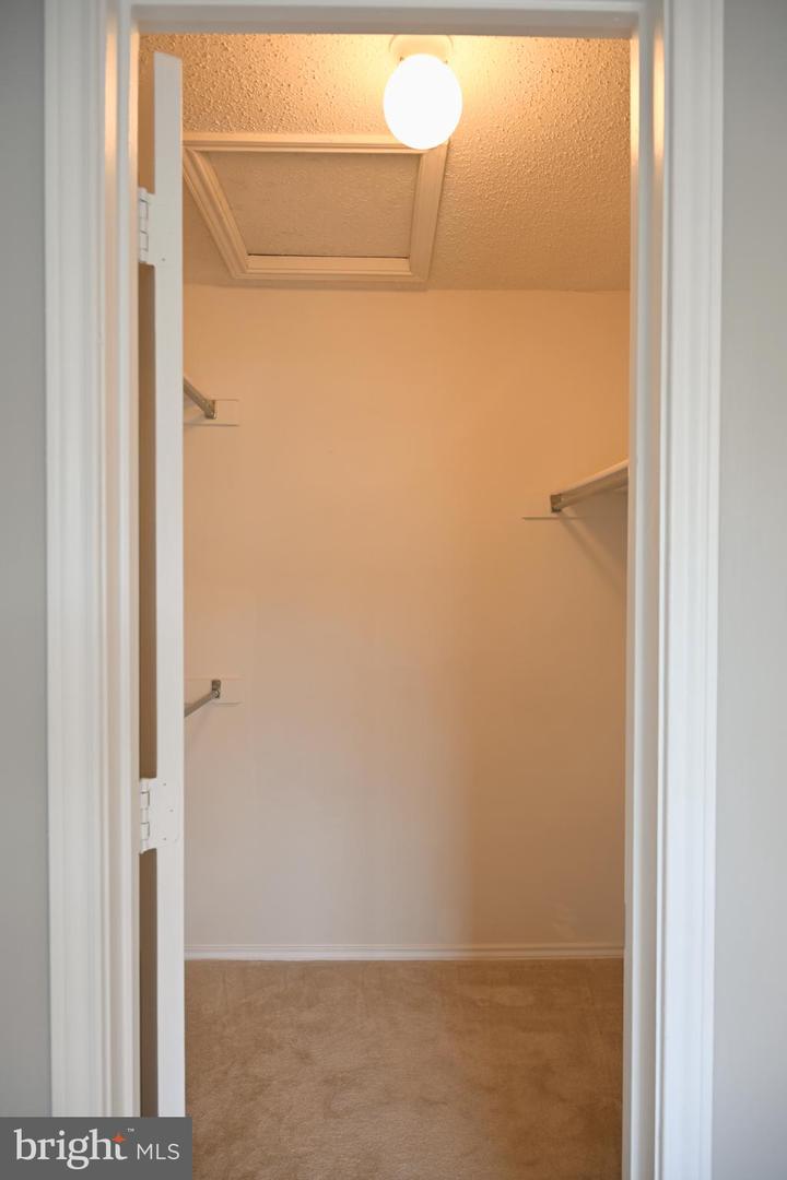 20965 TIMBER RIDGE TER #304, ASHBURN, Virginia 20147, 1 Bedroom Bedrooms, ,1 BathroomBathrooms,Residential,For sale,20965 TIMBER RIDGE TER #304,VALO2110746 MLS # VALO2110746 20965 TIMBER RIDGE TER #304, ASHBURN, Virginia 20147, 1 Bedroom Bedrooms, ,1 BathroomBathrooms,Residential,For sale,20965 TIMBER RIDGE TER #304,VALO2110746 MLS # VALO2110746