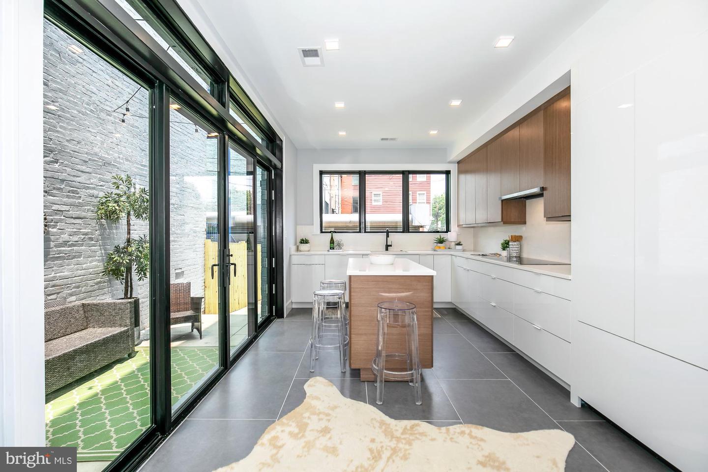 1015 O ST NW, WASHINGTON, District Of Columbia 20001, 4 Bedrooms Bedrooms, ,3 BathroomsBathrooms,Residential,For sale,1015 O ST NW,DCDC2230816 MLS # DCDC2230816