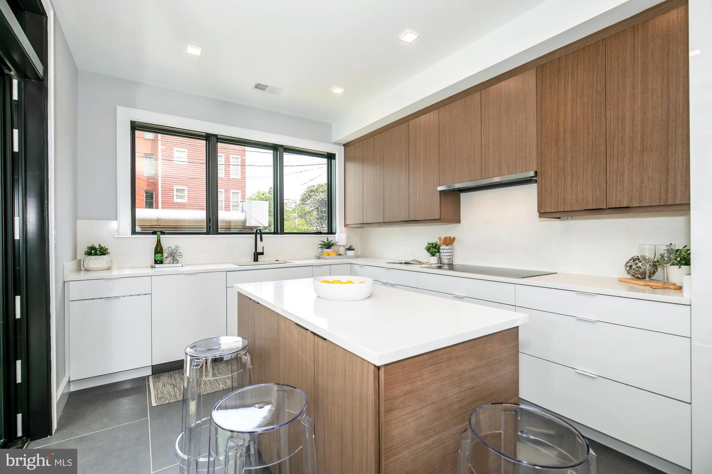 1015 O ST NW, WASHINGTON, District Of Columbia 20001, 4 Bedrooms Bedrooms, ,3 BathroomsBathrooms,Residential,For sale,1015 O ST NW,DCDC2230816 MLS # DCDC2230816