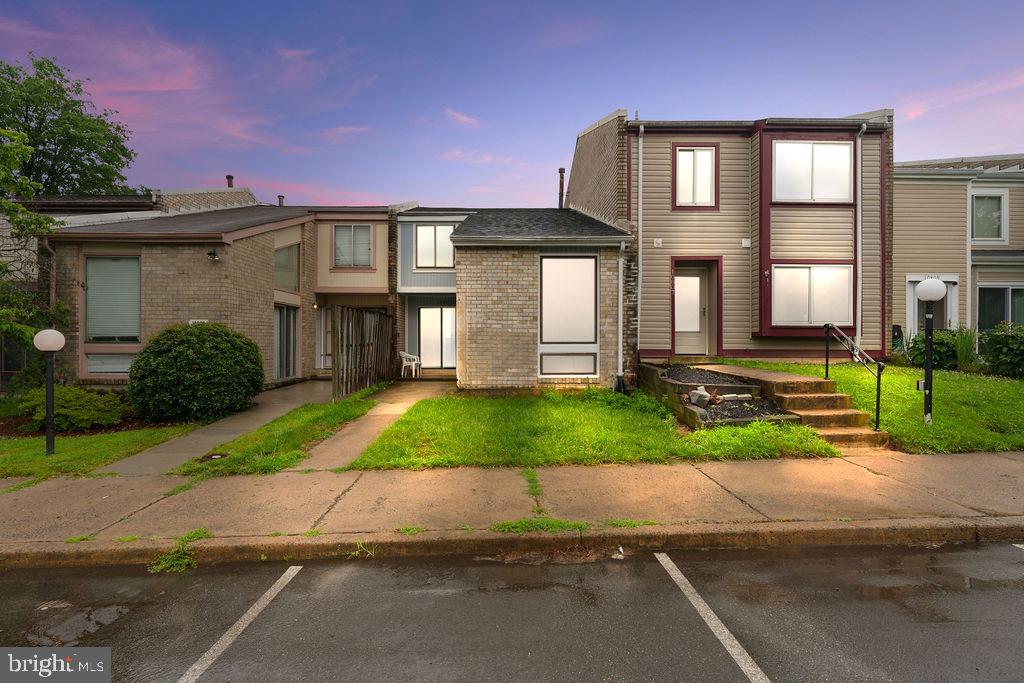 10805 VIOLET CT, MANASSAS, Virginia 20109, 3 Bedrooms Bedrooms, ,2 BathroomsBathrooms,Residential,For sale,10805 VIOLET CT,VAPW2107450 MLS # VAPW2107450 10805 VIOLET CT, MANASSAS, Virginia 20109, 3 Bedrooms Bedrooms, ,2 BathroomsBathrooms,Residential,For sale,10805 VIOLET CT,VAPW2107450 MLS # VAPW2107450