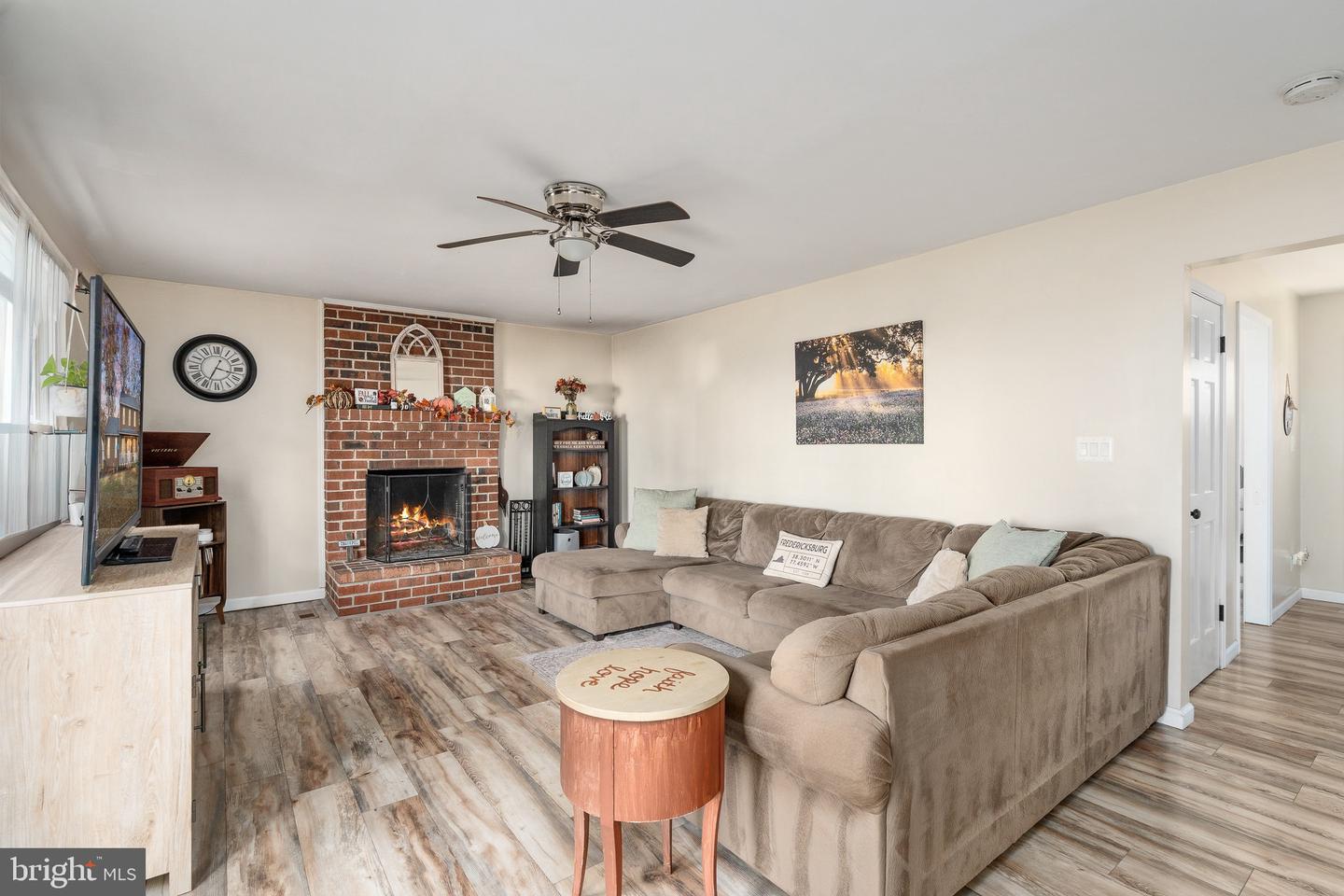 3 LORD FAIRFAX DR, FREDERICKSBURG, Virginia 22405, 4 Bedrooms Bedrooms, ,2 BathroomsBathrooms,Residential,For sale,3 LORD FAIRFAX DR,VAST2044076 MLS # VAST2044076 3 LORD FAIRFAX DR, FREDERICKSBURG, Virginia 22405, 4 Bedrooms Bedrooms, ,2 BathroomsBathrooms,Residential,For sale,3 LORD FAIRFAX DR,VAST2044076 MLS # VAST2044076